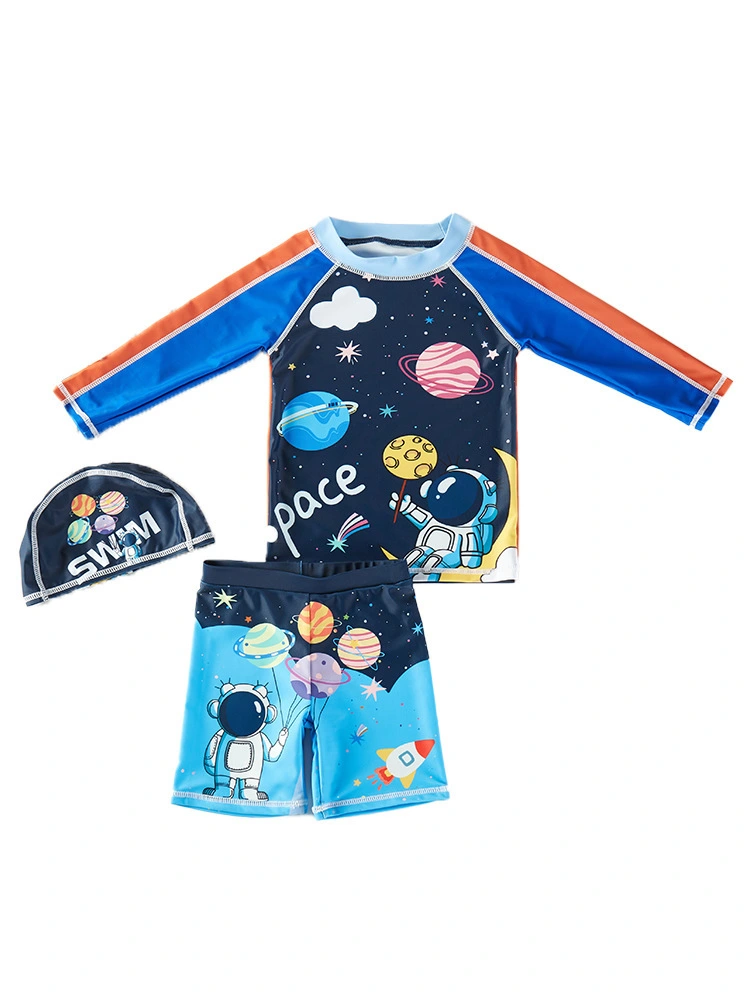 Çocuk Universe Baskılı Bone ve Uzun Kollu Üst ve Şort 3'lü Set Mayo 1