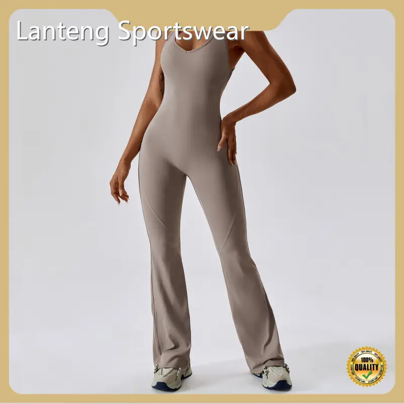 Производител на прилагодена спортска облека BSCI 100 сетови по стил по колопроизводителки 1