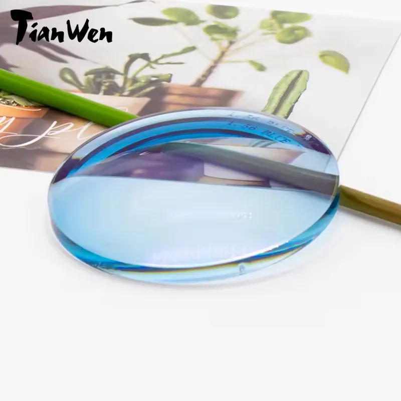 Light Adaptive Lenses Yes by Tianwen 12