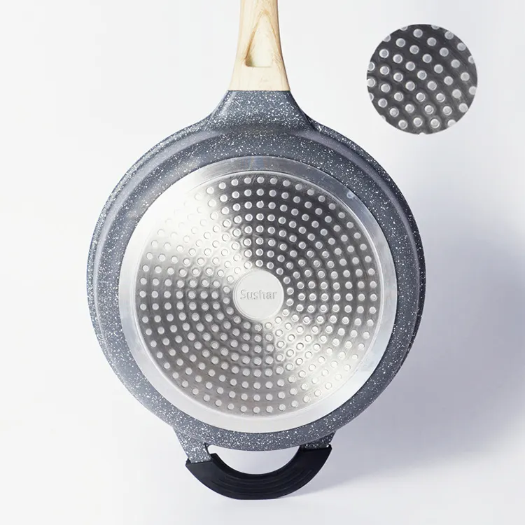 Tiny Cast Iron Skillet by CAIYI-1 5