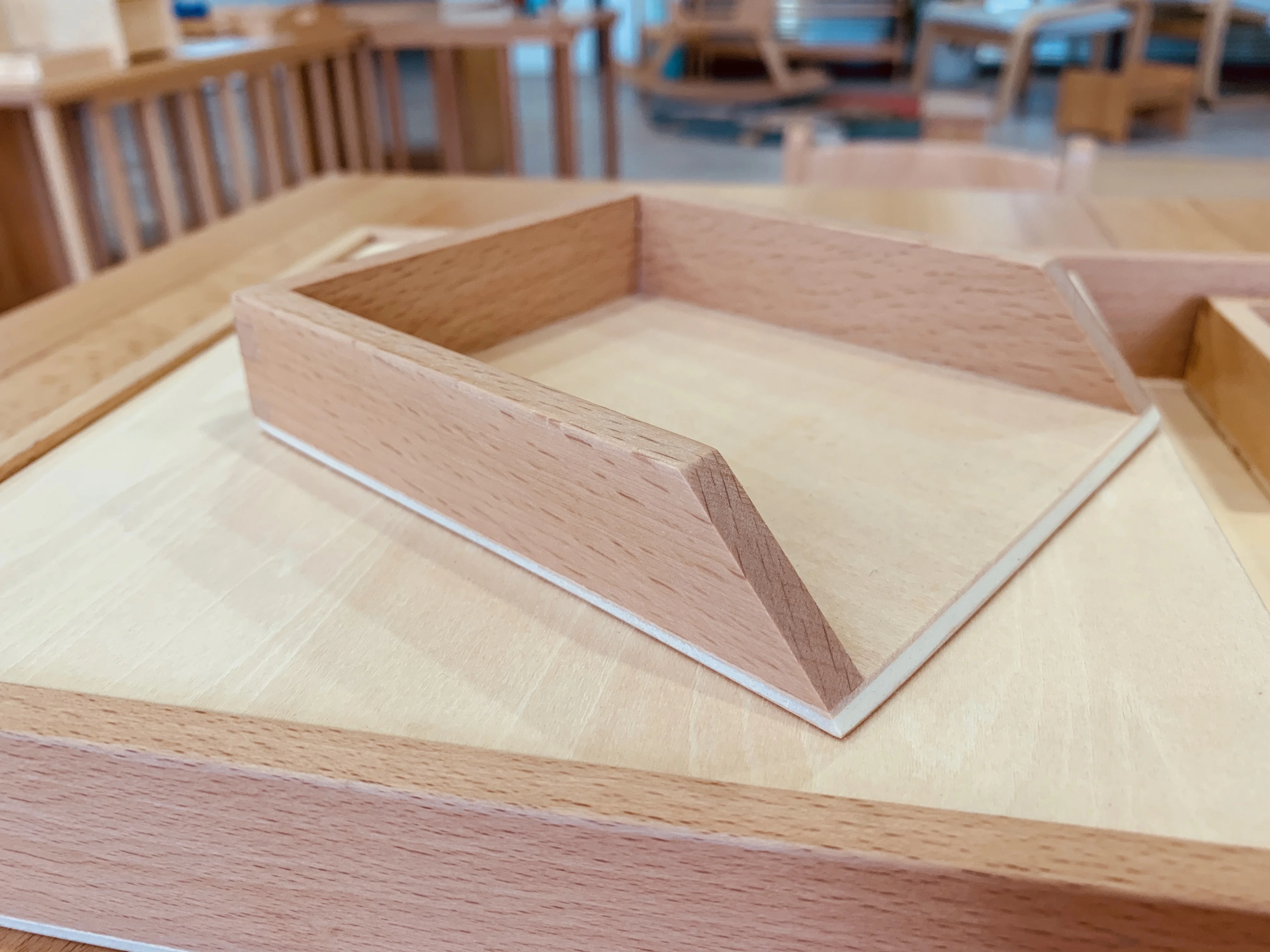 Caja de pegamento y pasta de madera de haya Montessori Kids para niños de 3 a 6 años 5