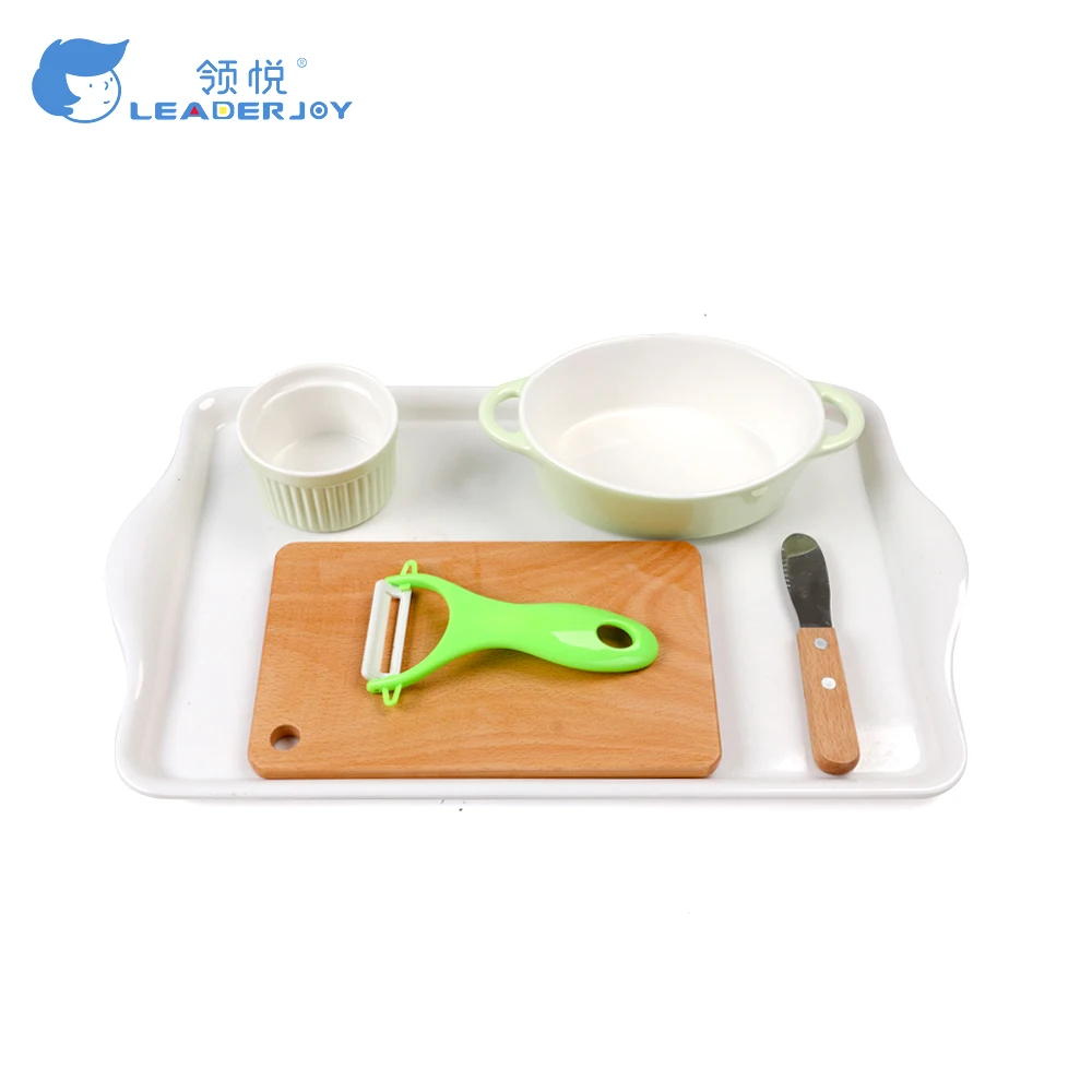 Montessori Banana Serving Activity for Kids 2