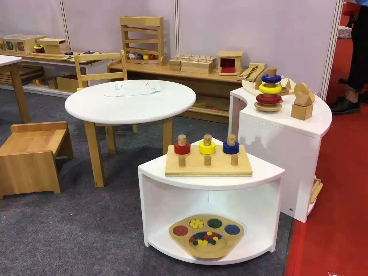 Juguetes educativos de madera para bebés Montessori - Tornillos preescolares 5