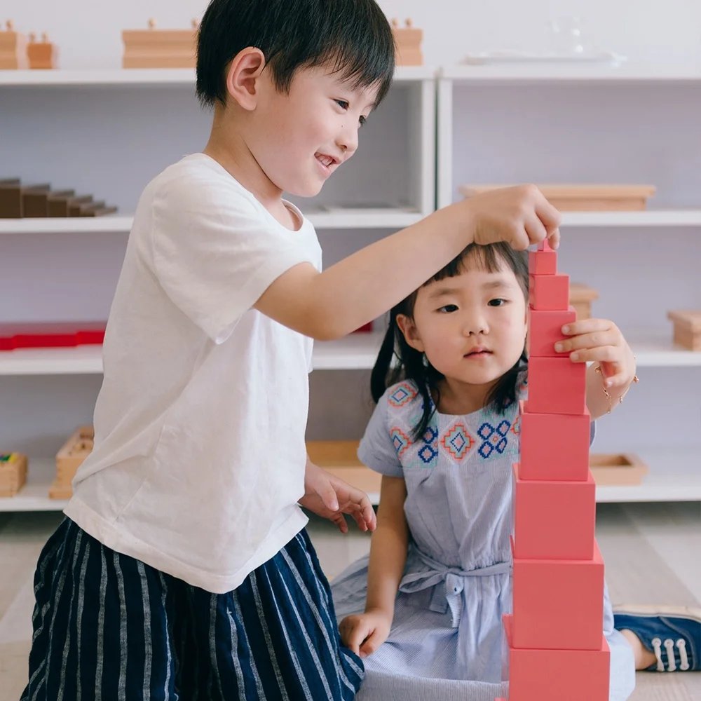 Torre Rosa Montessori para niños - Juguetes de aprendizaje de madera de haya premium 3