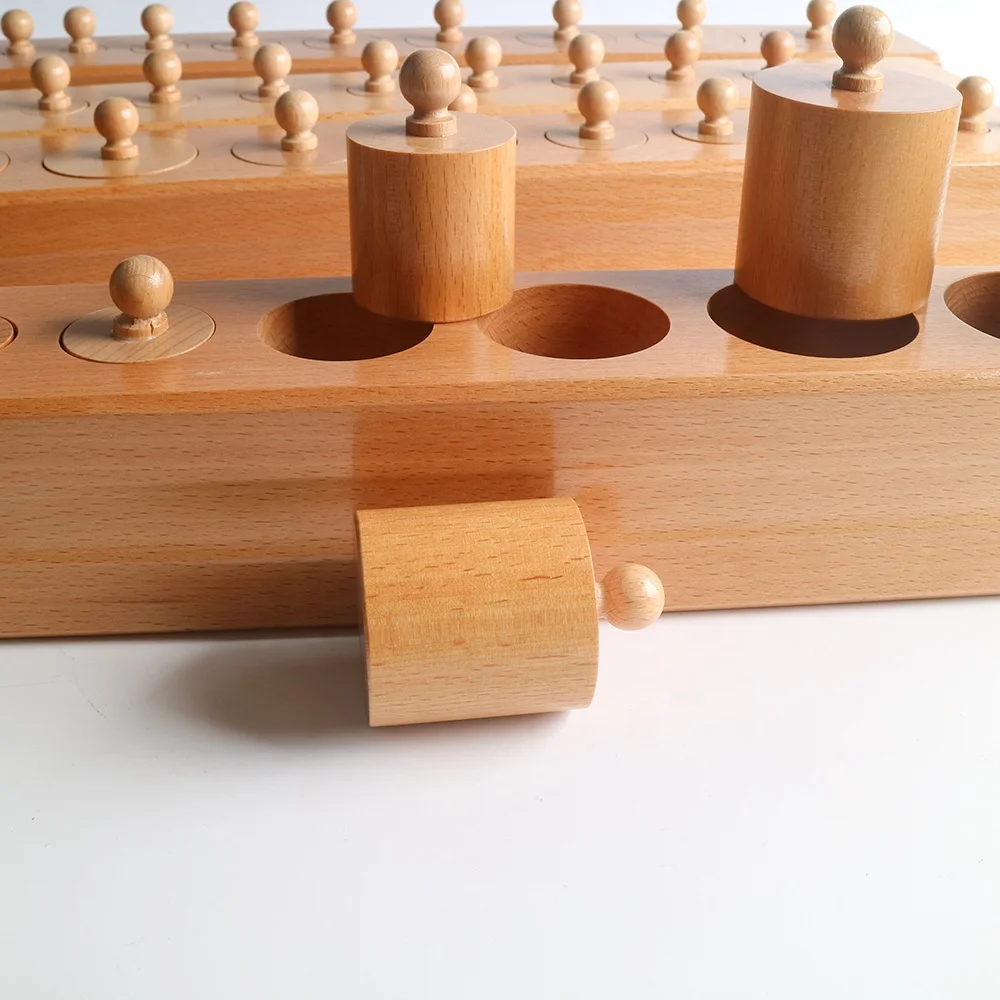 El cilindro sensorial nudoso de la haya bloquea el material educativo de Montessori 3