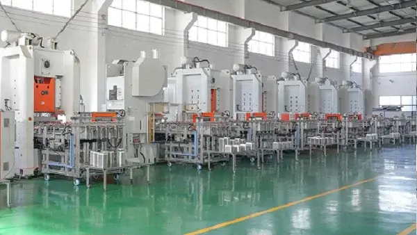 Aluminium Foil Container Making Machine Manufacturers - - LIKEE 3