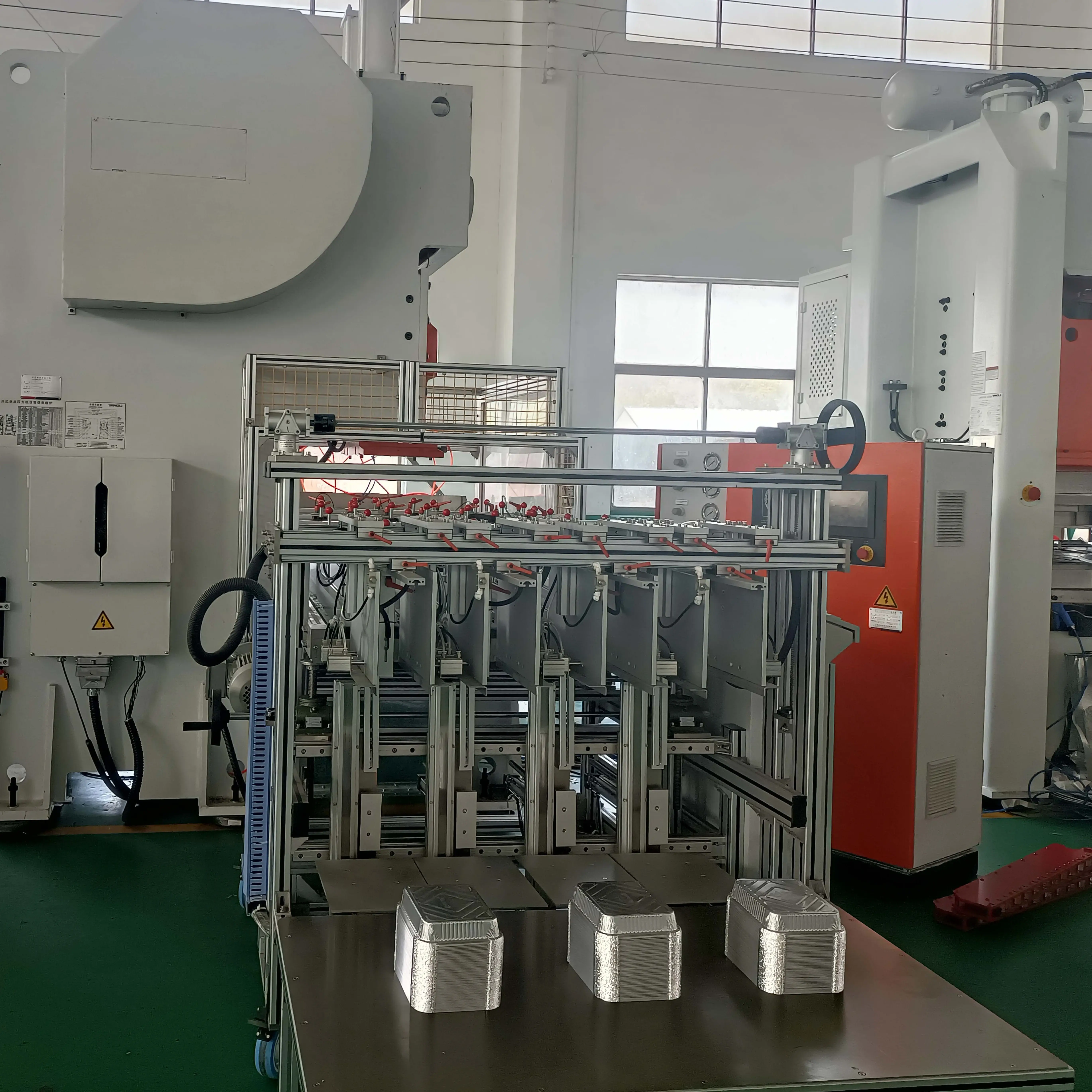 Aluminium Foil Cup Making Machine LIKEE - - LIKEE 4