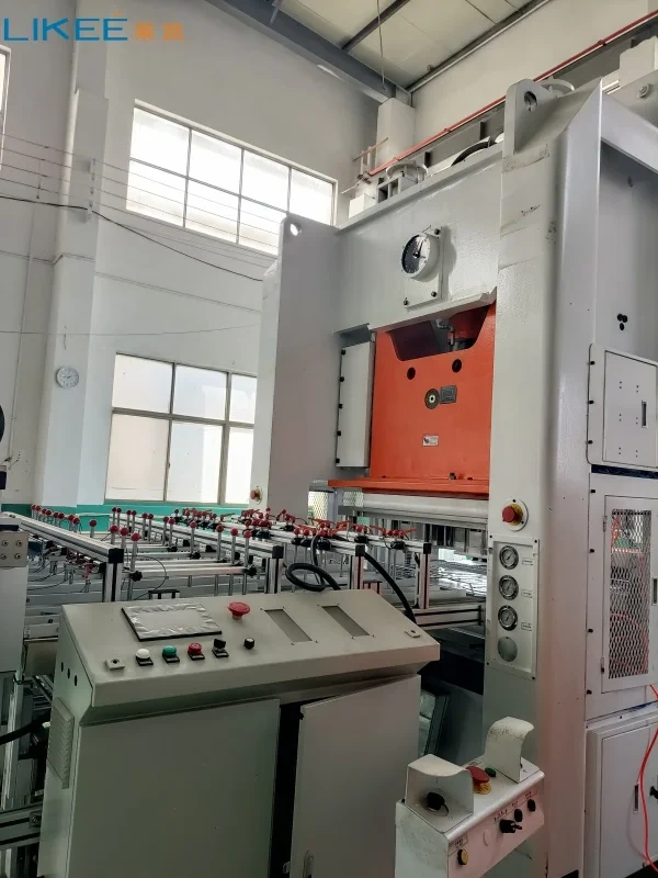 Aluminium Foil Containers Machine LIKEE by LIKEE 6
