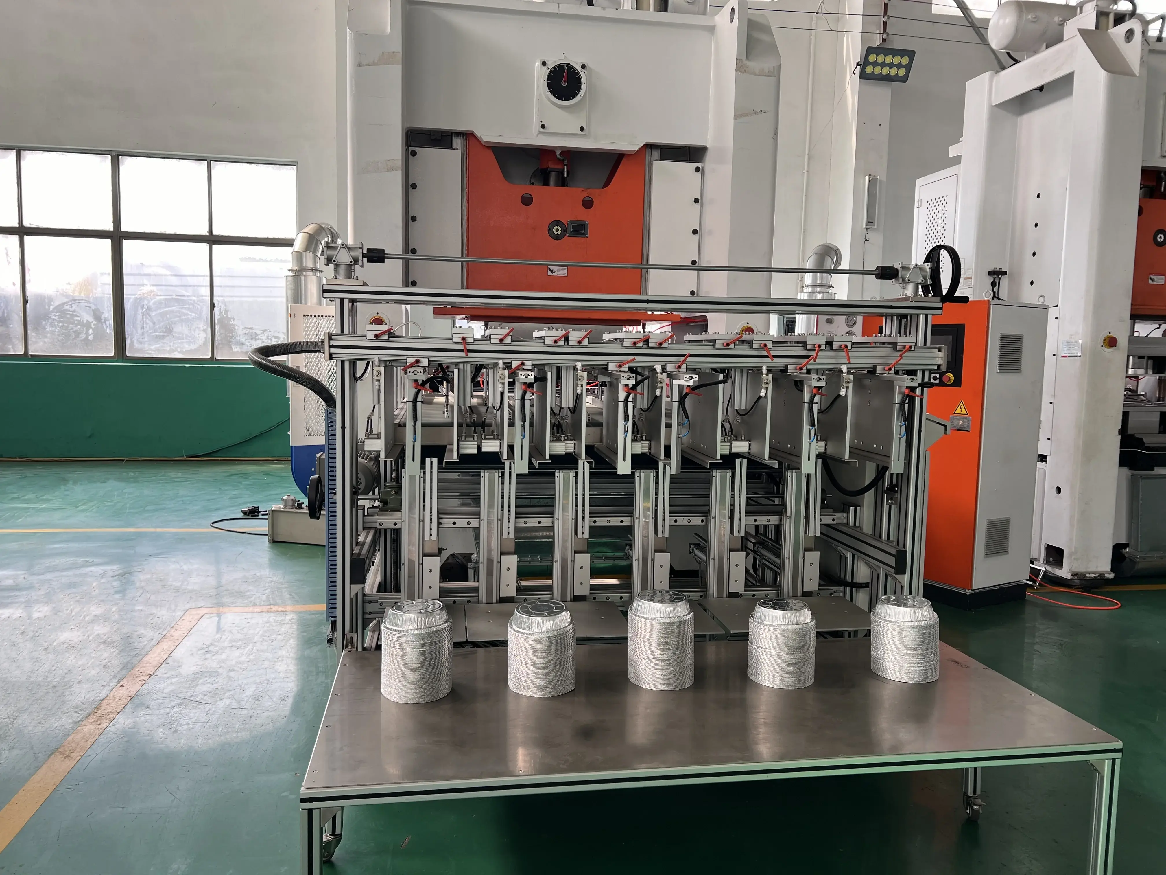 130ton Aluminum Foil Container Making Machine New by LIKEE 2