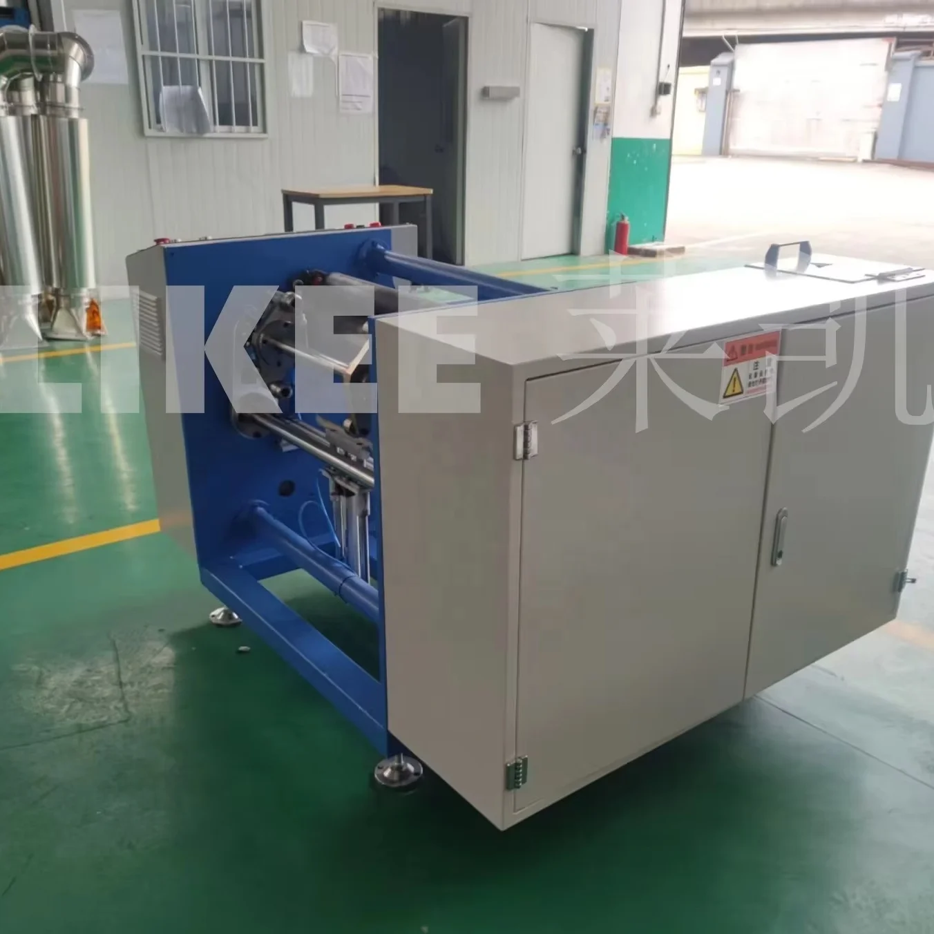 Machine semi-automatique de rembobinage à grande vitesse de petit pain de papier d'aluminium de LK-SR450 facile à prendre et à utiliser 5