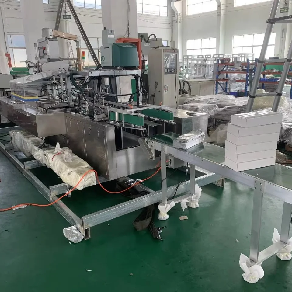 Máquina empacadora de papel de aluminio LK-BC3115 Máquina empacadora de cajas de alta calidad Alto nivel 4