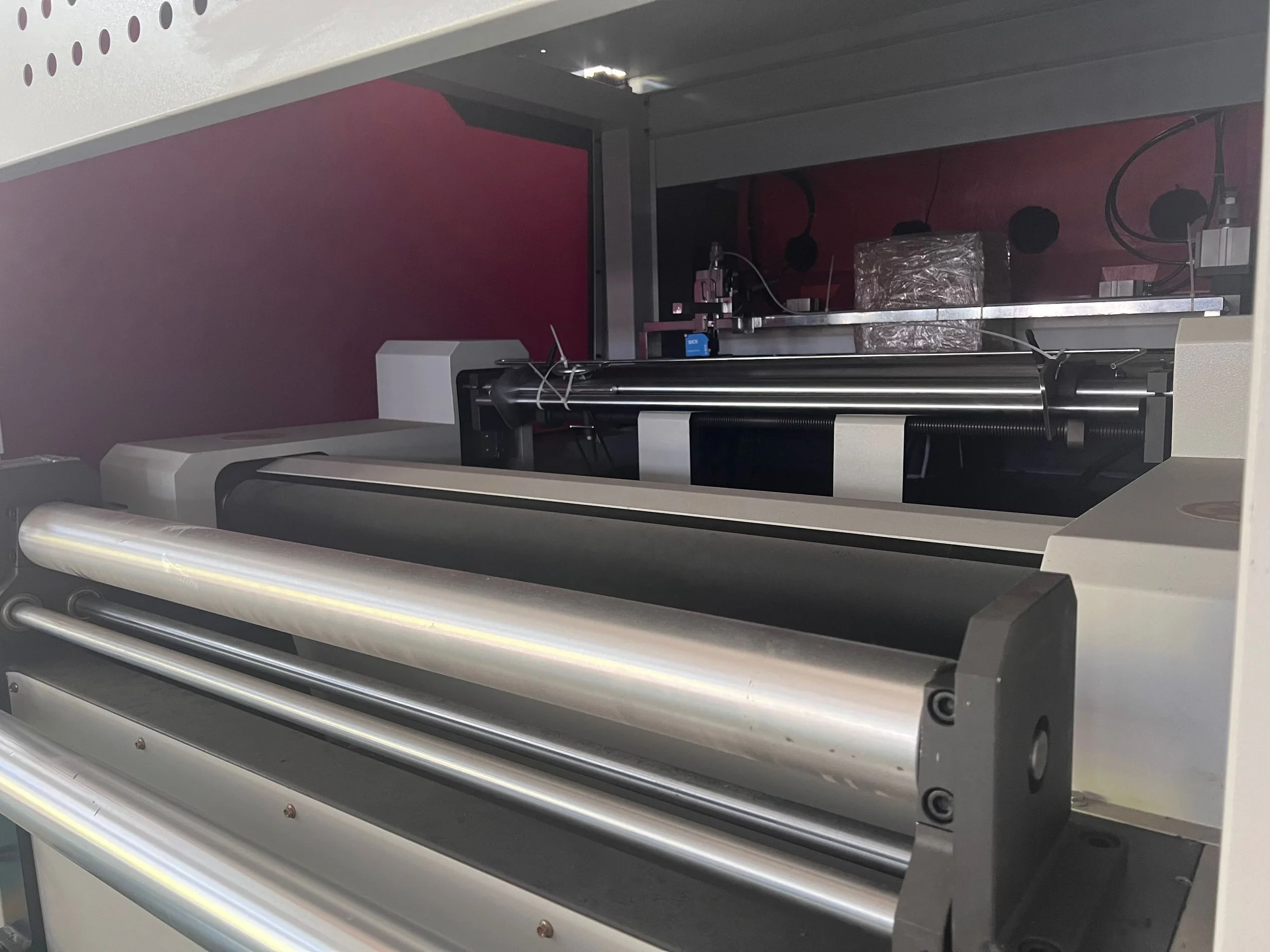 Automatic High Speed Aluminum Foil Paper Die Cutting Machine LKD970*640 1