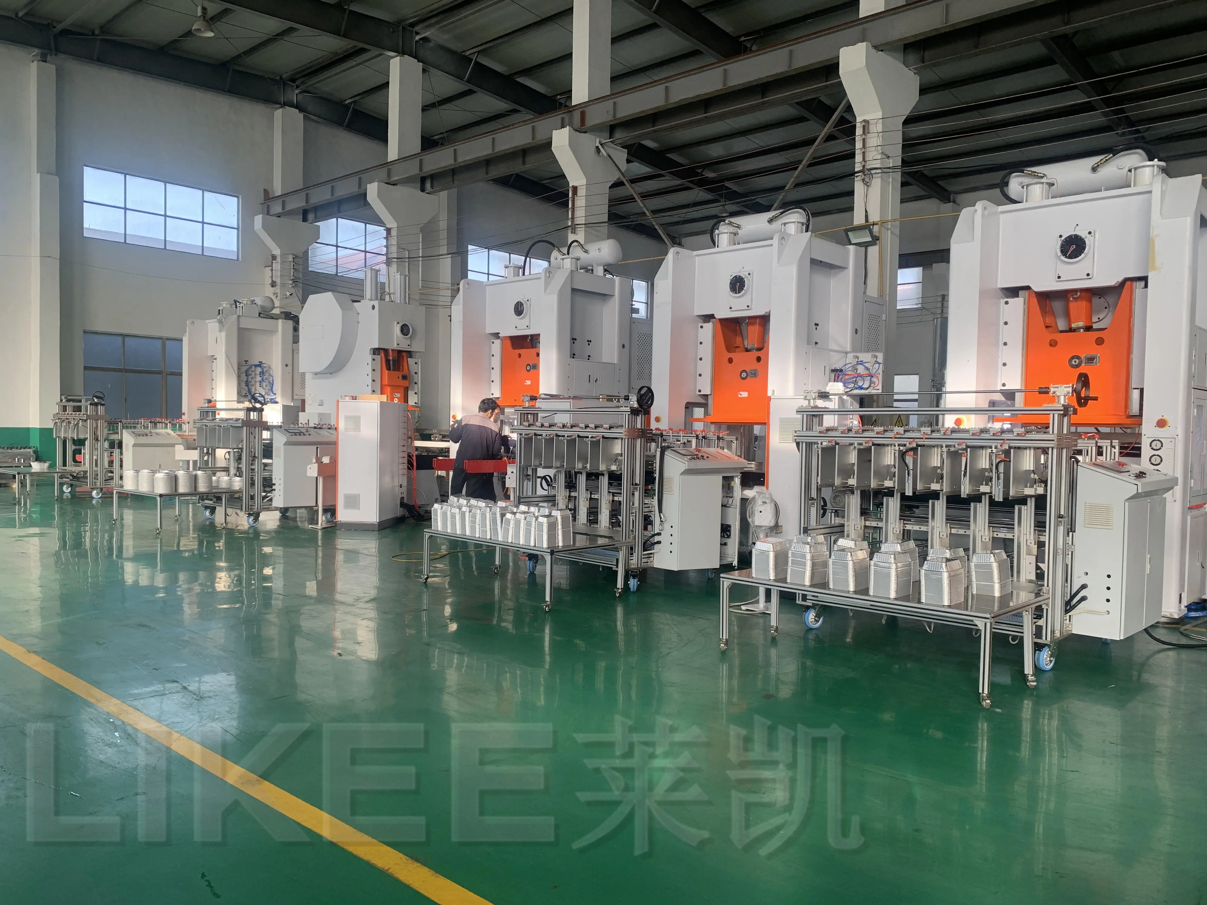 Aluminium Foil Bowl Making Machine LIKEE by LIKEE 2