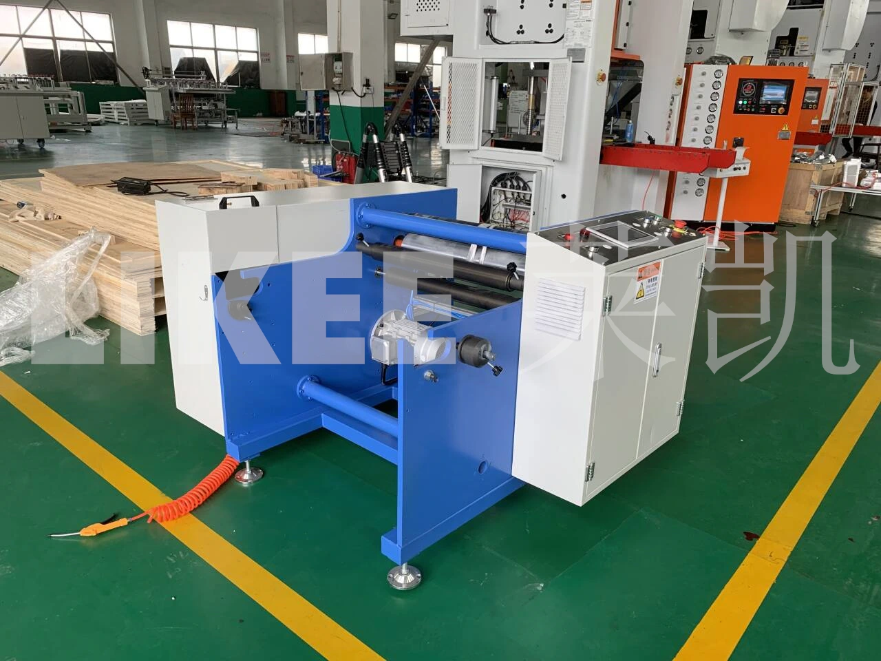 2 Shaft Fast Semi-automatic Aluminium Foil Rewinding Machine For Making Foil Roll Product Line Easy To Operate 1