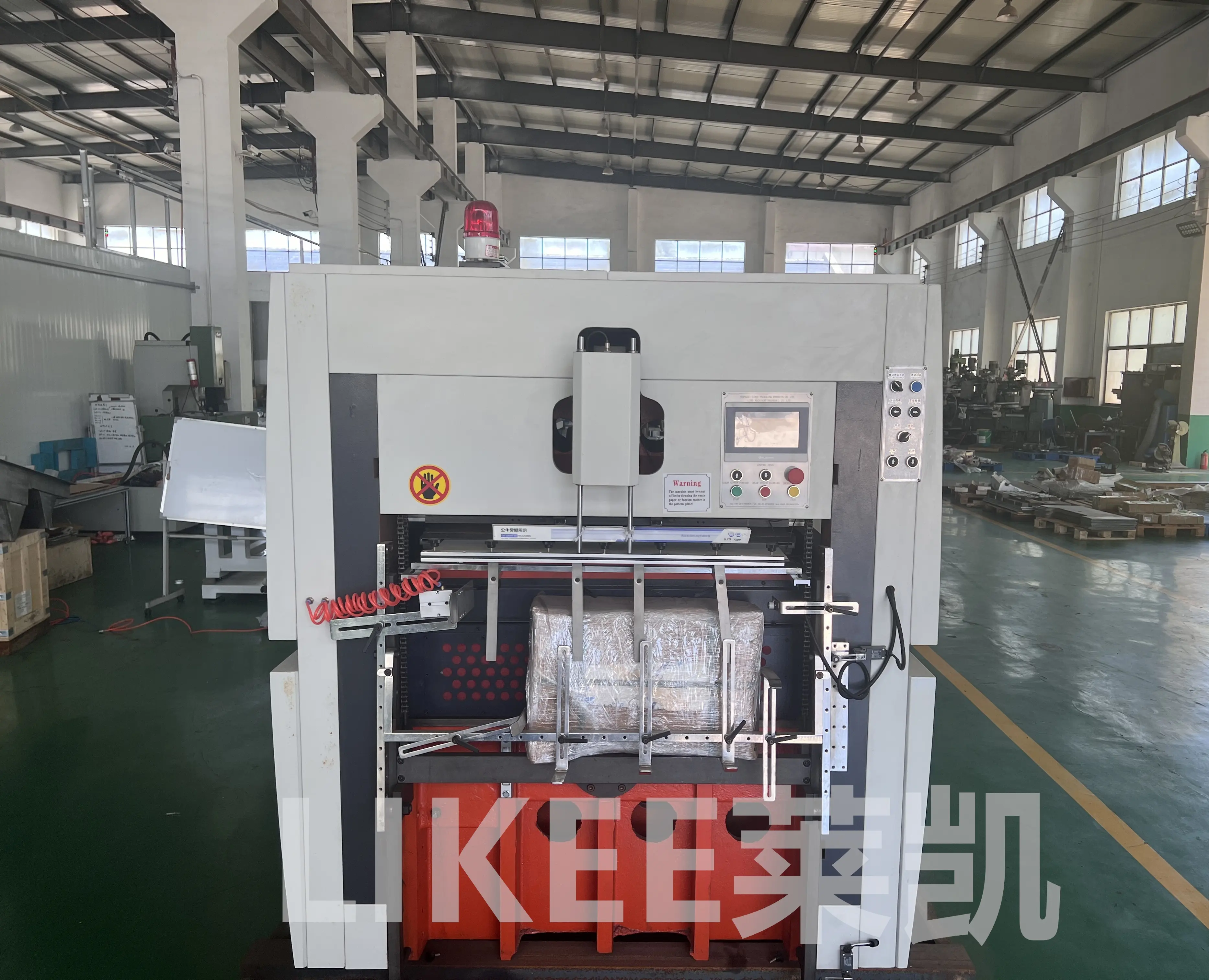 Auto Die Cutting Machine Automatic by LIKEE 3