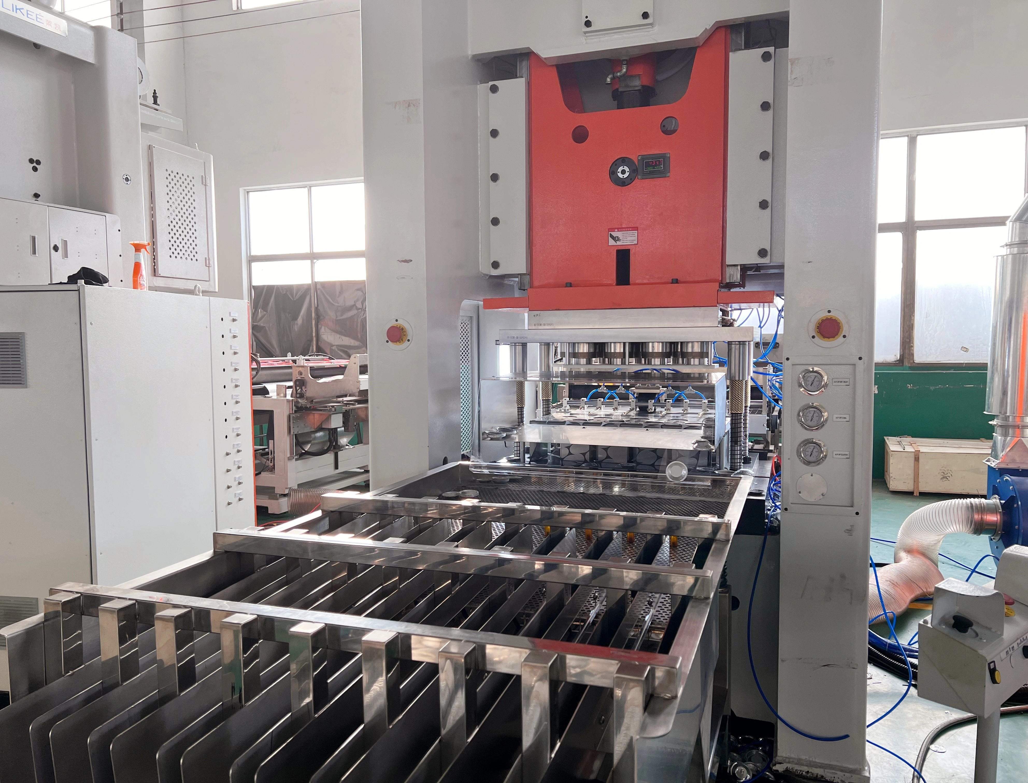 Aluminium Foil Container Machine LIKEE - - LIKEE-1 6