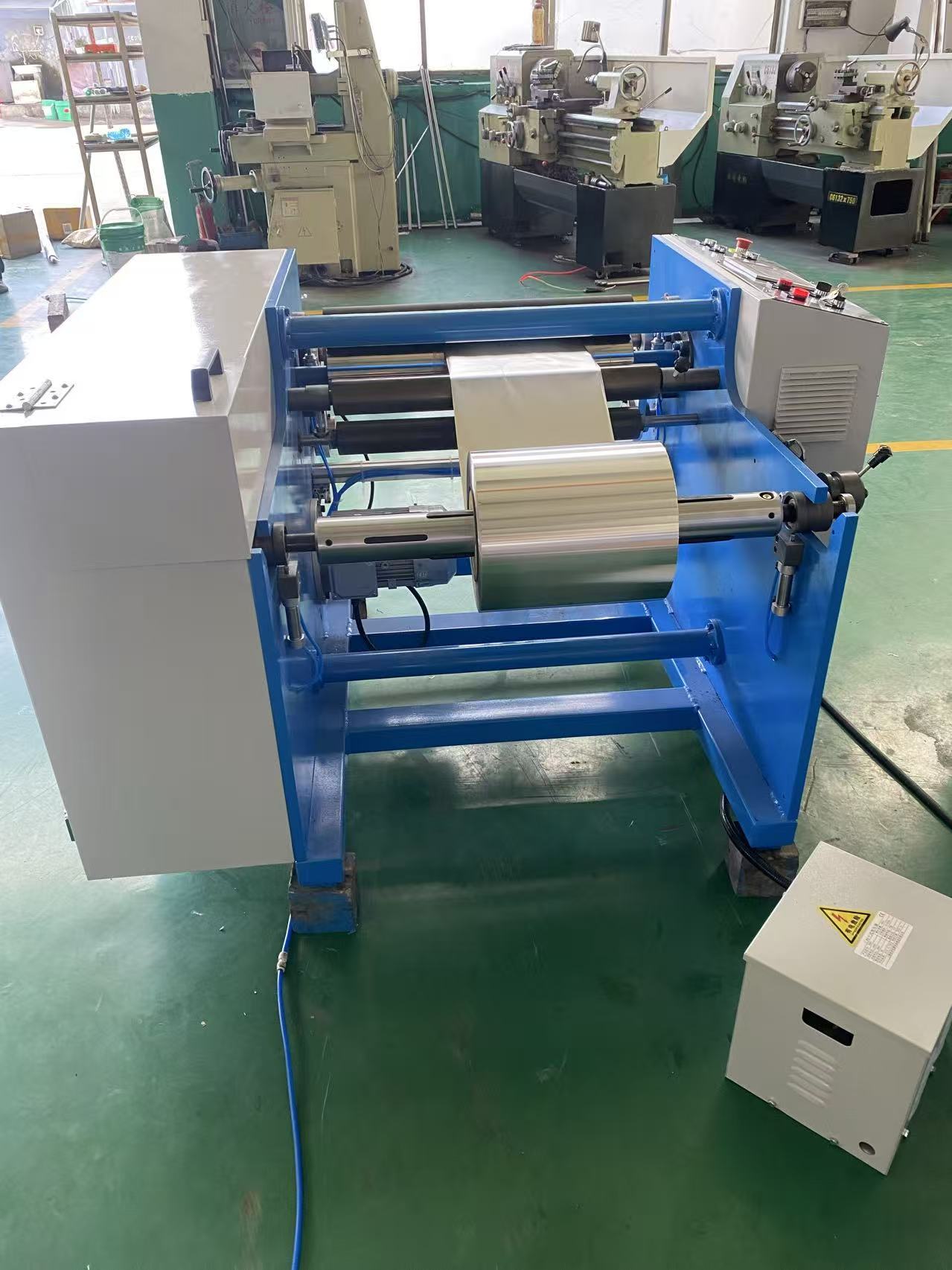 Semi-Automatic Aluminium Foil Rewinding Machine (2 Shafts Type) for Foil & Baking Paper 2