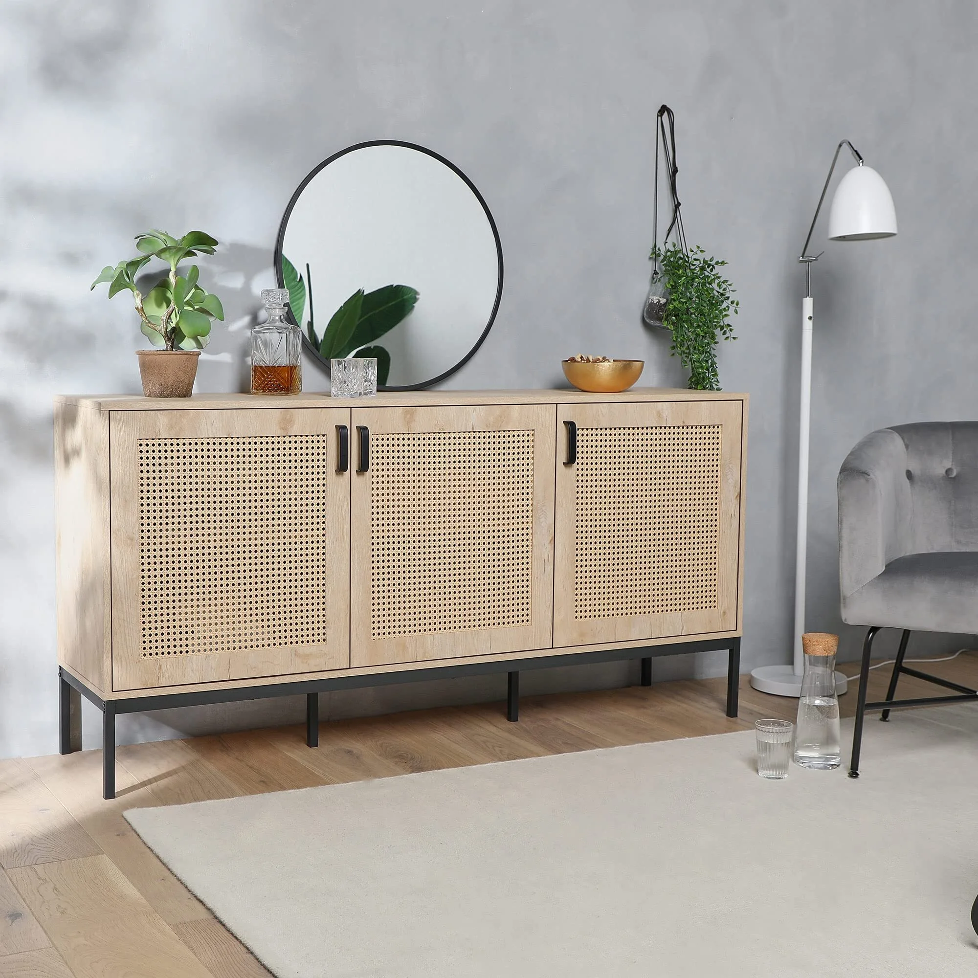 Gabinete de almacenamiento de 3 puertas ancho para sala de estar - Unidad de almacenamiento de plangos de mimbre grande & 6 estantes - Efecto de madera clara Aparador de estilo de escandi industrial para salón & pasillo 1