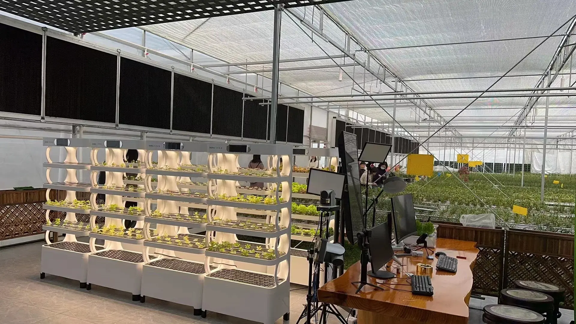 Indoor Vertical Farming System White - - Oone 6
