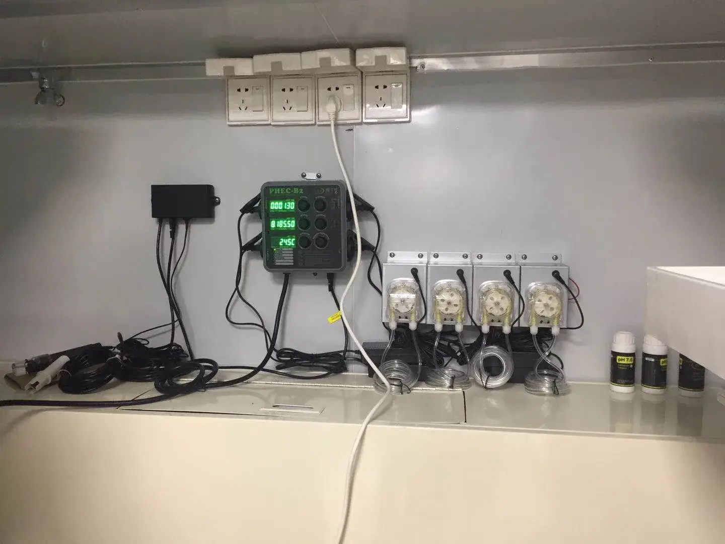 Automatic Hydroponic Nutrient Doser 48*43*34 Wholesale - Oone 6