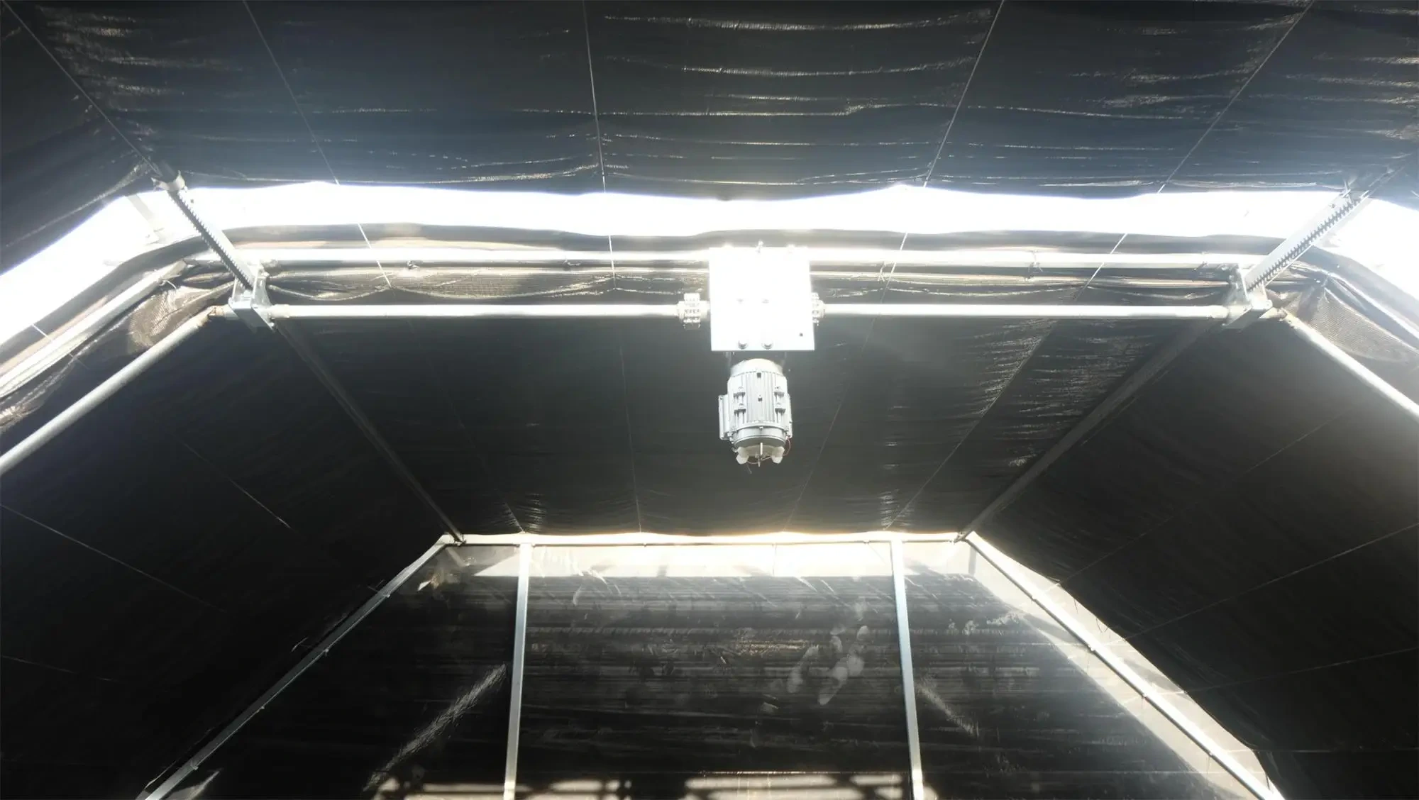 Black Out Greenhouse 100 - - Oone 5