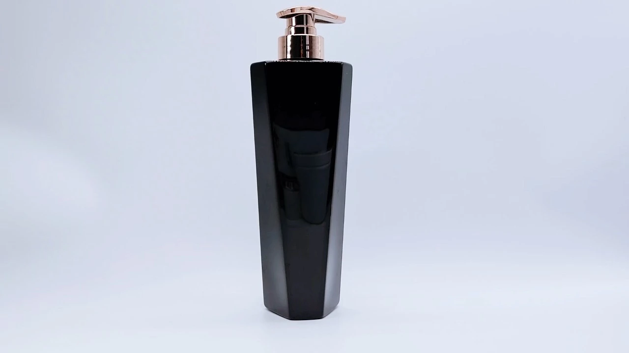 Glamorous 500ml PE/PET Black Cutting Design Shampoo conditioner bottle for Skin care Packaging 1