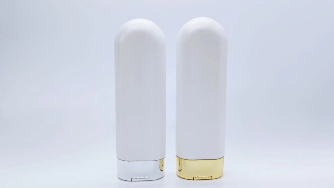 Glamorous 240ml PE/PET Pearlwhite Shampoo conditioner bottle for Skin care Packaging 1