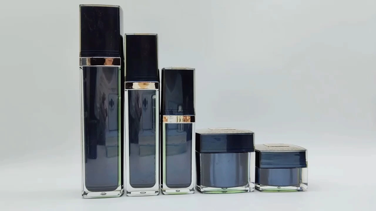 Botellas de PET de champú, loción y esencia de varios tamaños, con bomba y tapa, de 100 ml, 50 ml y 30 ml. 1