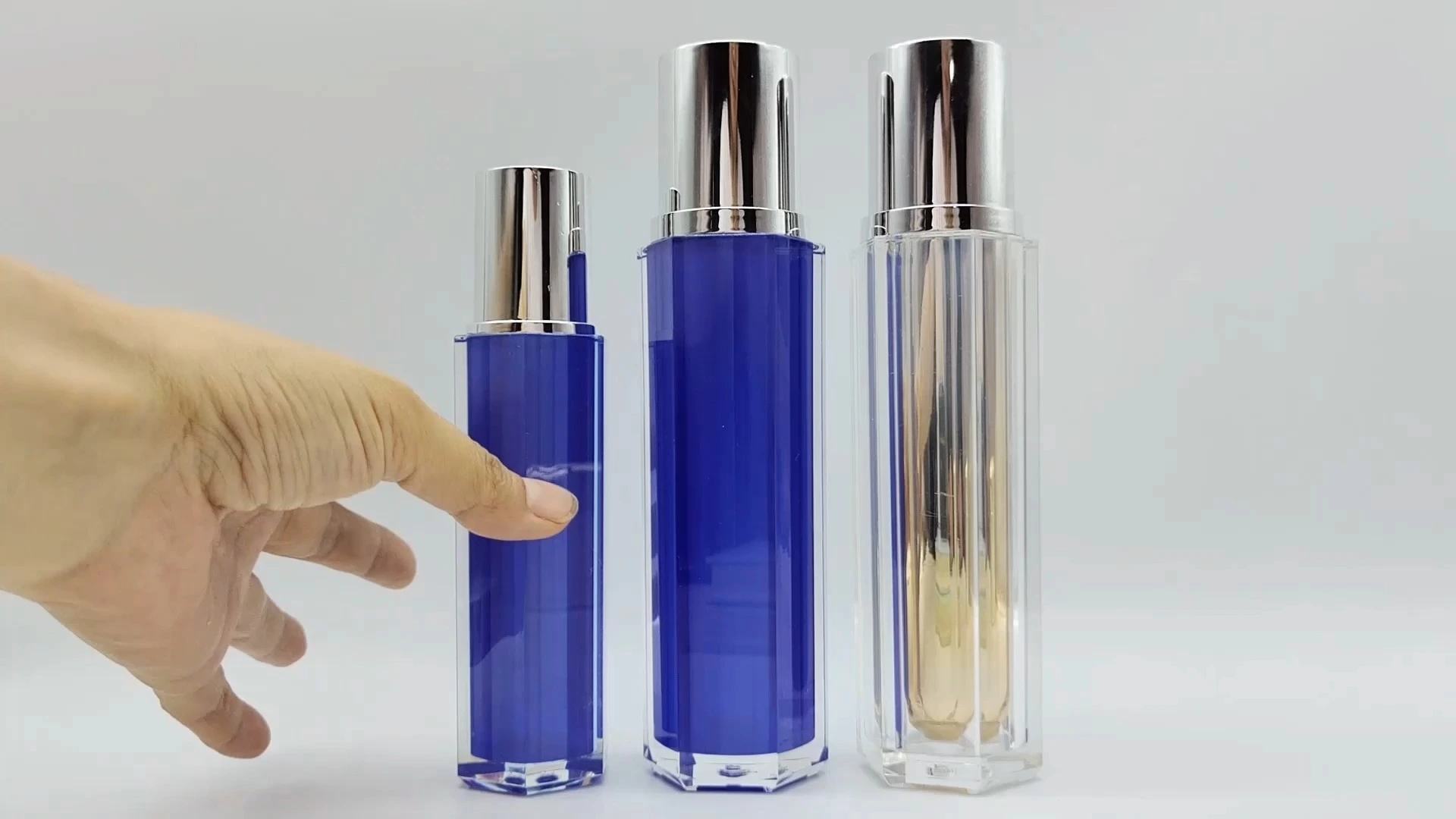 Botellas de plástico PET/PS de alta calidad, cilíndricas, de doble capa, con volumen estándar de 40 ml y 90 ml para lociones, esencias, champús y cosméticos. 1