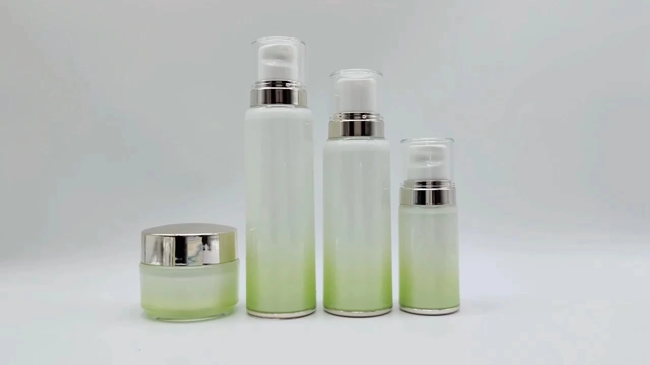 Botellas de PE, plástico, PS y PET para loción, esencia, champú y cosméticos, de tamaño estándar de fábrica, de 120 ml, 100 ml y 35 ml. 1