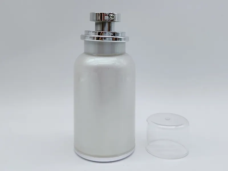 Empty Cosmetic Spray Bottles by Glamorous 4