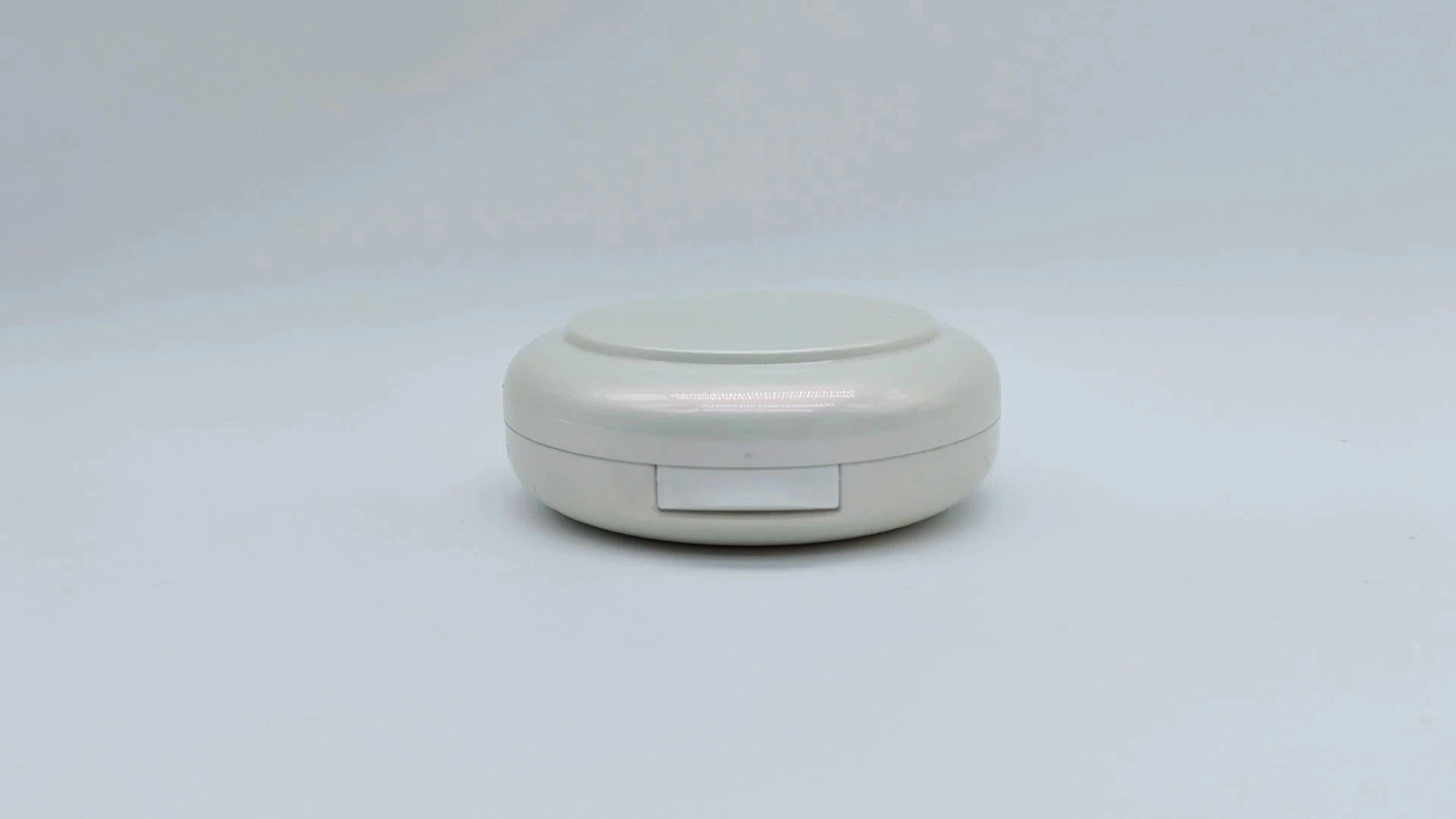 Monochrome round empty eye shadow box with mirror empty plastic eye shadow box palette makeup box 1