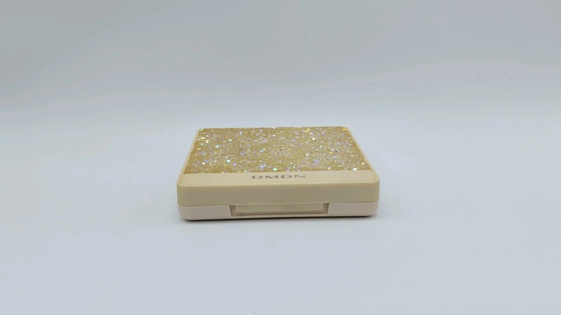 The latest fashion empty powder blusher container Plastic powder blusher packaging box 1
