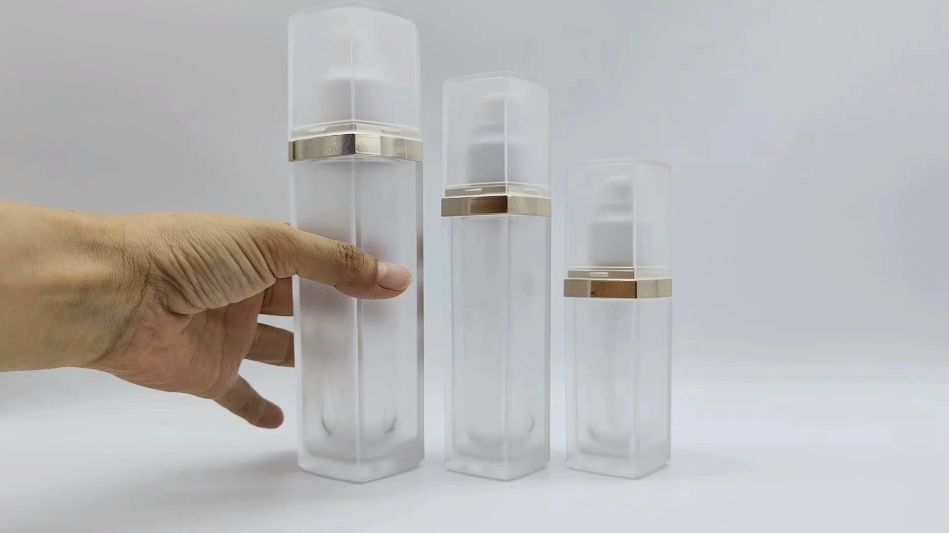 Venta al por mayor de fábrica, acabado mate, transparente, capacidad visible, 120 ml, 50 ml, 40 ml, loción, esencia, champú, envases de PE, plástico, PS y PET, botellas cosméticas. 1