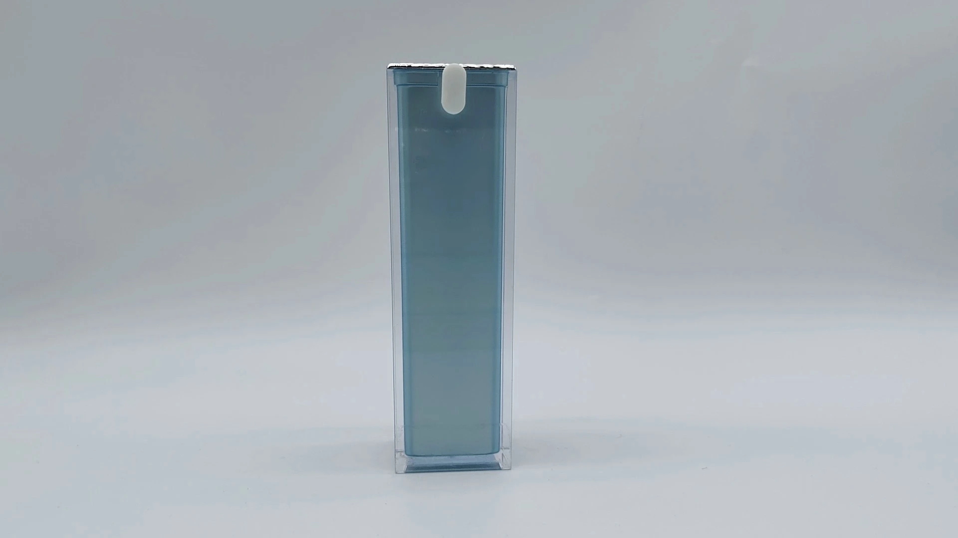 Envase transparente de 50 ml para loción, champú, esencia y espuma, de PE, plástico, PS y PET, con interior azul claro. 1