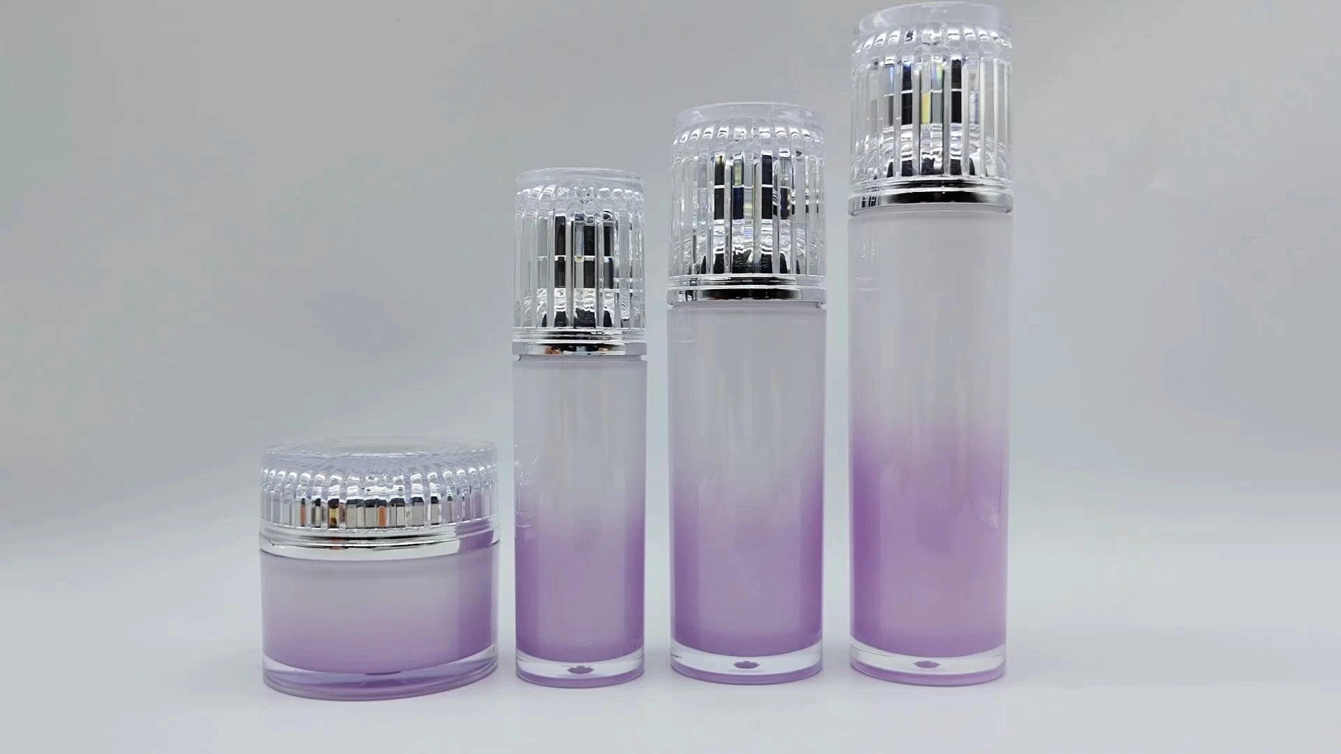 Envase cosmético de espuma para loción, champú, esencia, diseño degradado morado y blanco, con bombeo de galvanoplastia, de 100 ml, 80 ml y 40 ml, de PE, plástico, PS y PET. 1