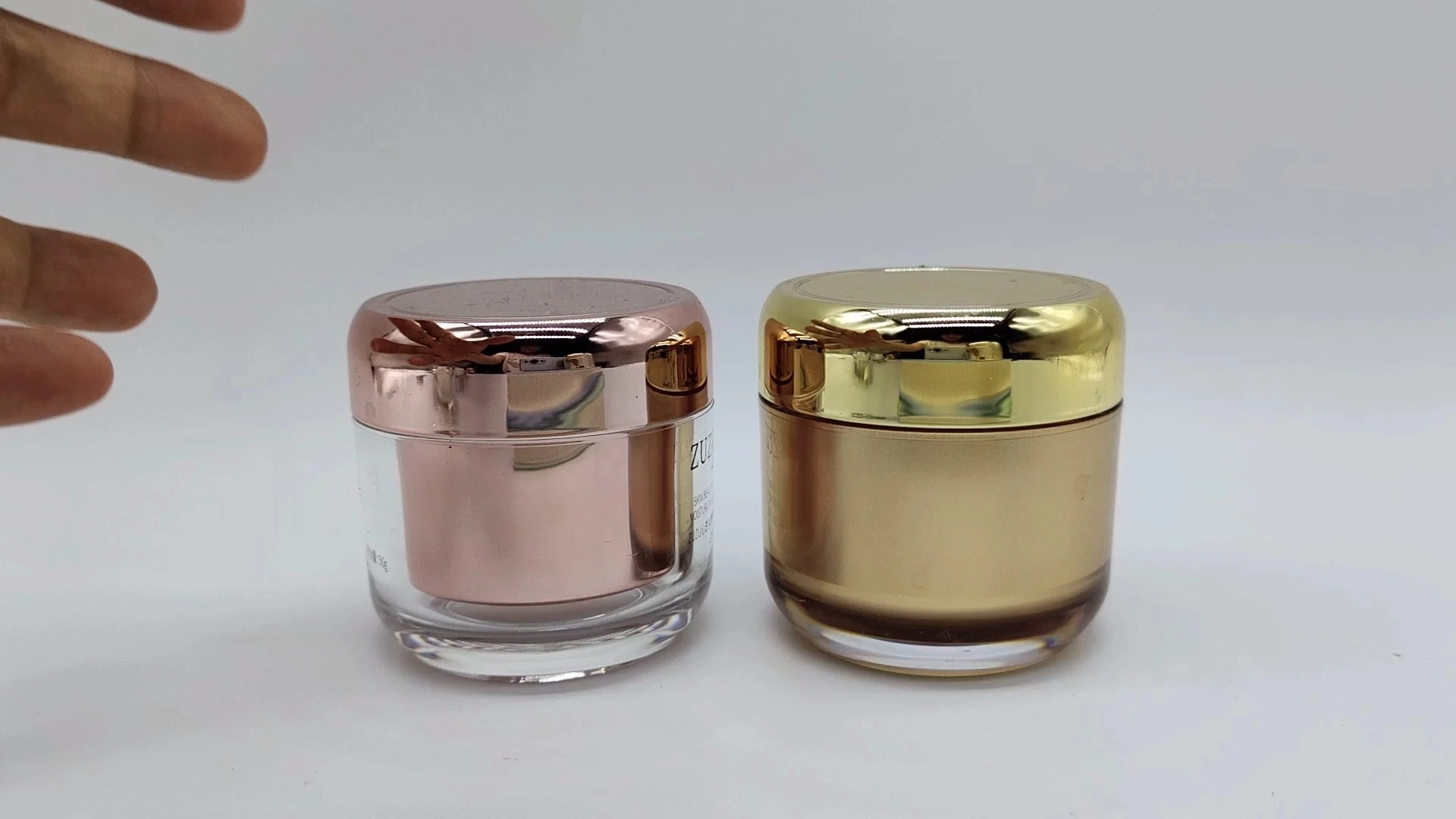 Pots d'emballage haut de gamme à double paroi de 50 ml pour crème de soin du visage et des mains 1