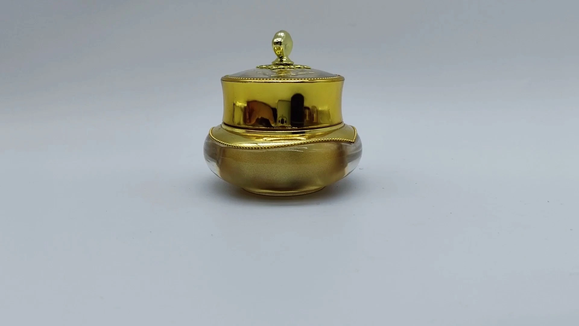 Envase de plástico PE-AS de 60 ml para crema facial y cuidado de la piel, con tapa de rosca, personalizado, de alta calidad, con diseño dorado mate y brillante. 1