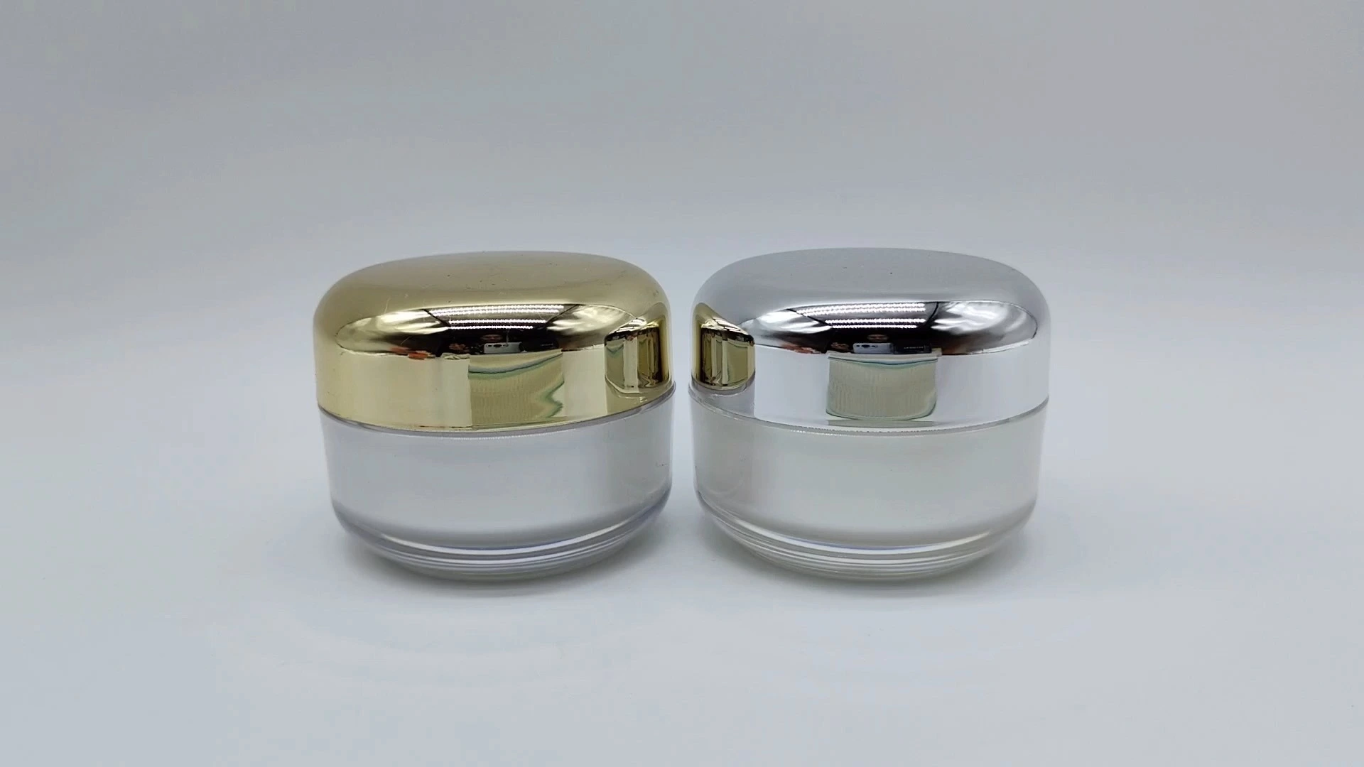 Envase redondo clásico dorado/plateado de 50 ml de plástico PE-AS para cremas faciales y de manos, envases cosméticos. 1