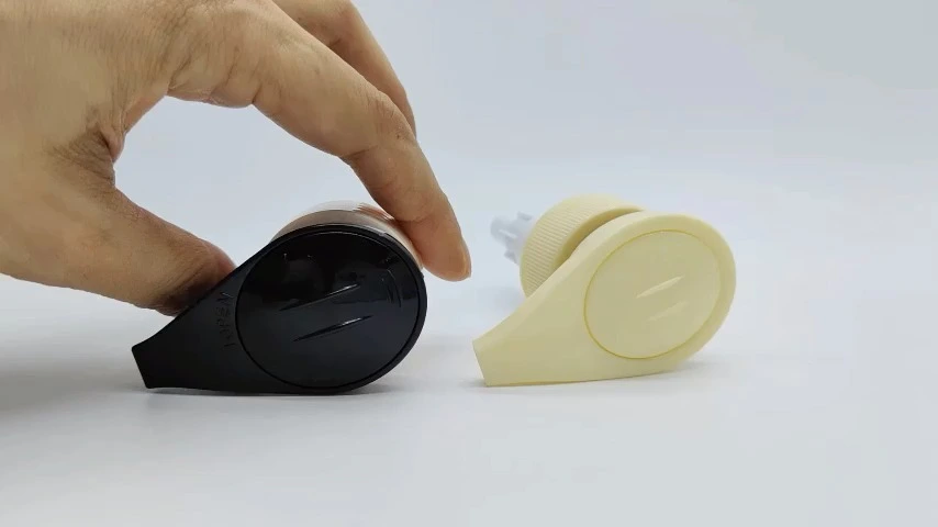 Scrub lotion pump shampoo pump head shower gel plastic screw press pump head 1