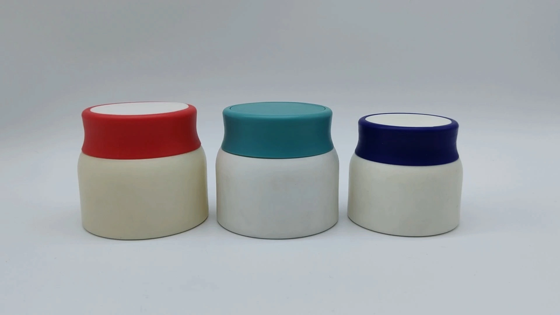Hot selling Classic Round White Jar and Orange/Light Blue/Deep Blue Capping  45ml/30ml Seires Plastic-PE Facial Hand  Skin Care Cream Container  Cosmetic Packaging Jars 1