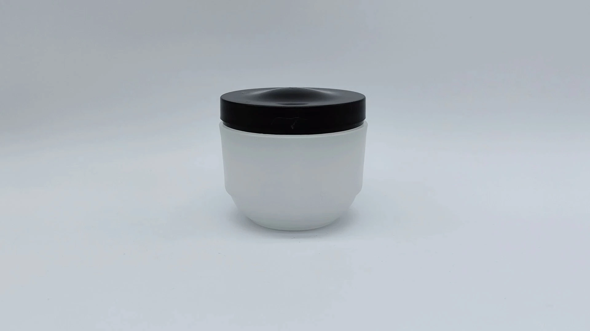 Hot Selling Classic Customized Matte Jar and Black Capping 100ml Plastic-PE Facial Hand  Skin Care Cream Container  Cosmetic Packaging Jars 1