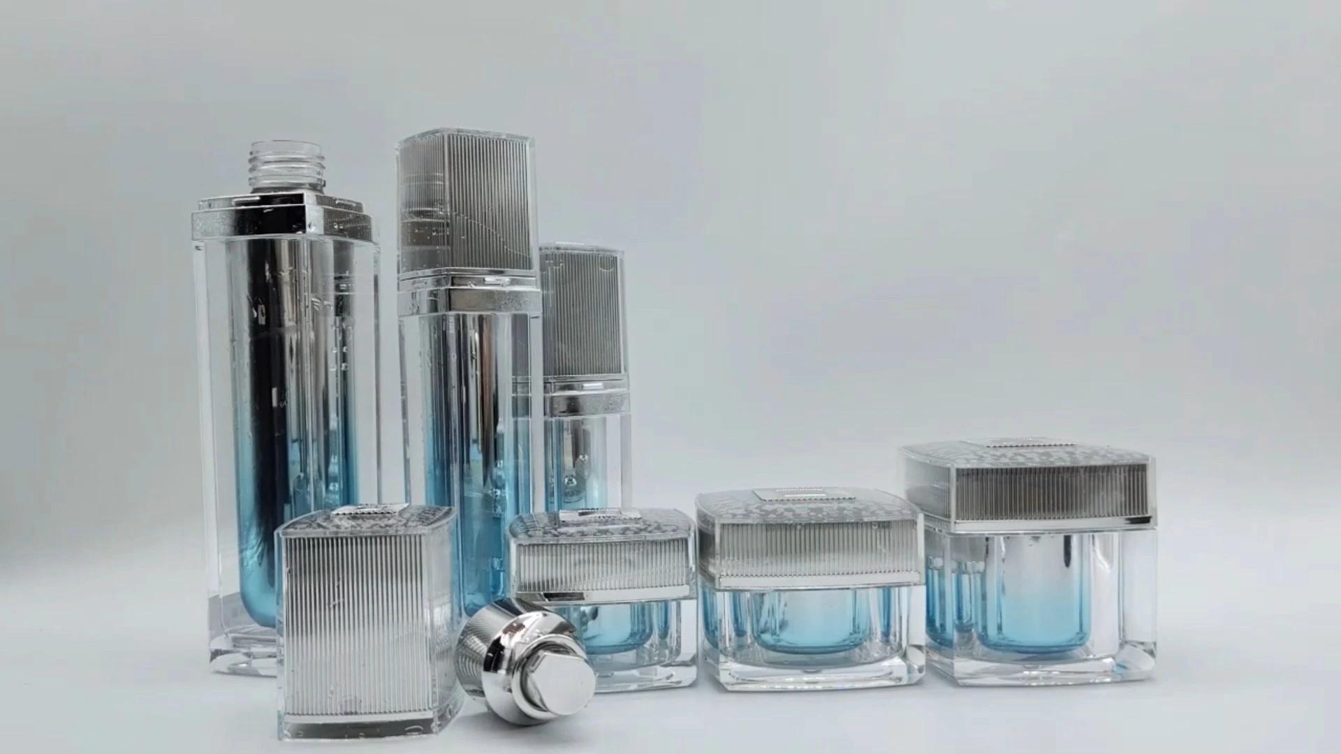 High Class Custom Square Transparent and Interior Blue Facial Cream Container Packaging Jars 1