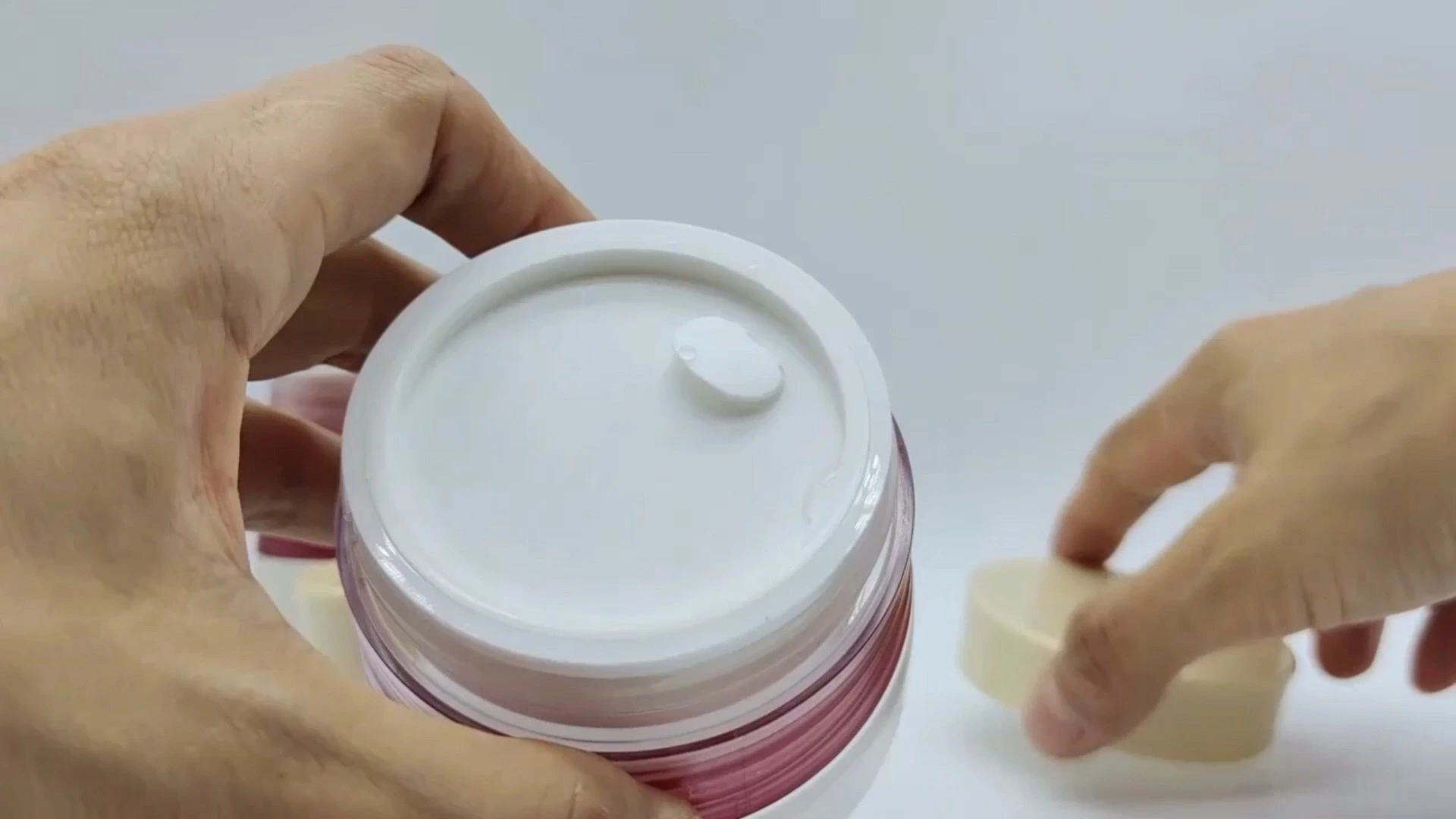 Luxury Custom 4 Levels of Different Color Designed 50ml Plastic-PE-AS Facial Hand  Skin Care Cream Container Cosmetic Packaging Jars 1
