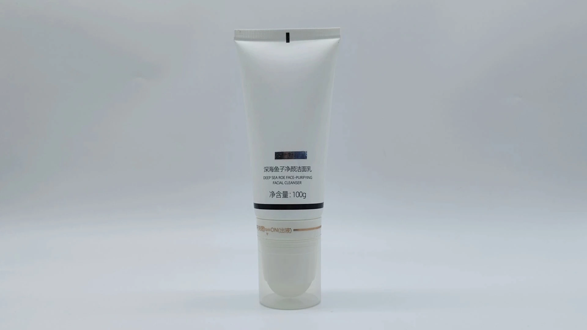 Tubo de lavado facial glamuroso de alta calidad con aplicador en rollo. 1