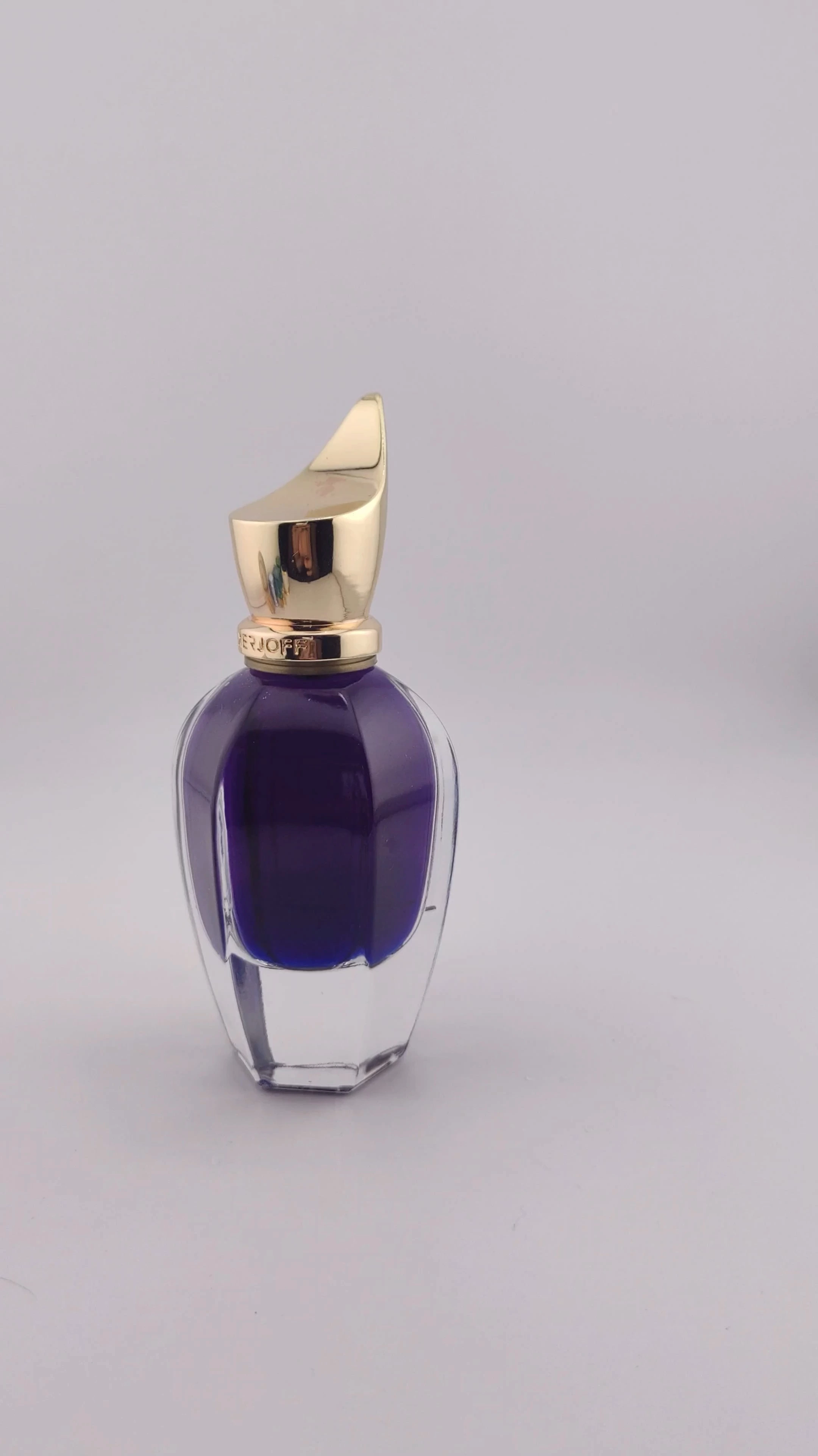 Glamorous purple perfume bottle Wholesale 30 ml 50ml 100ml Empty Luxury Spray Crystal Glass High Quality Blue Perfume Bottle 30ml with Box Packaging 1