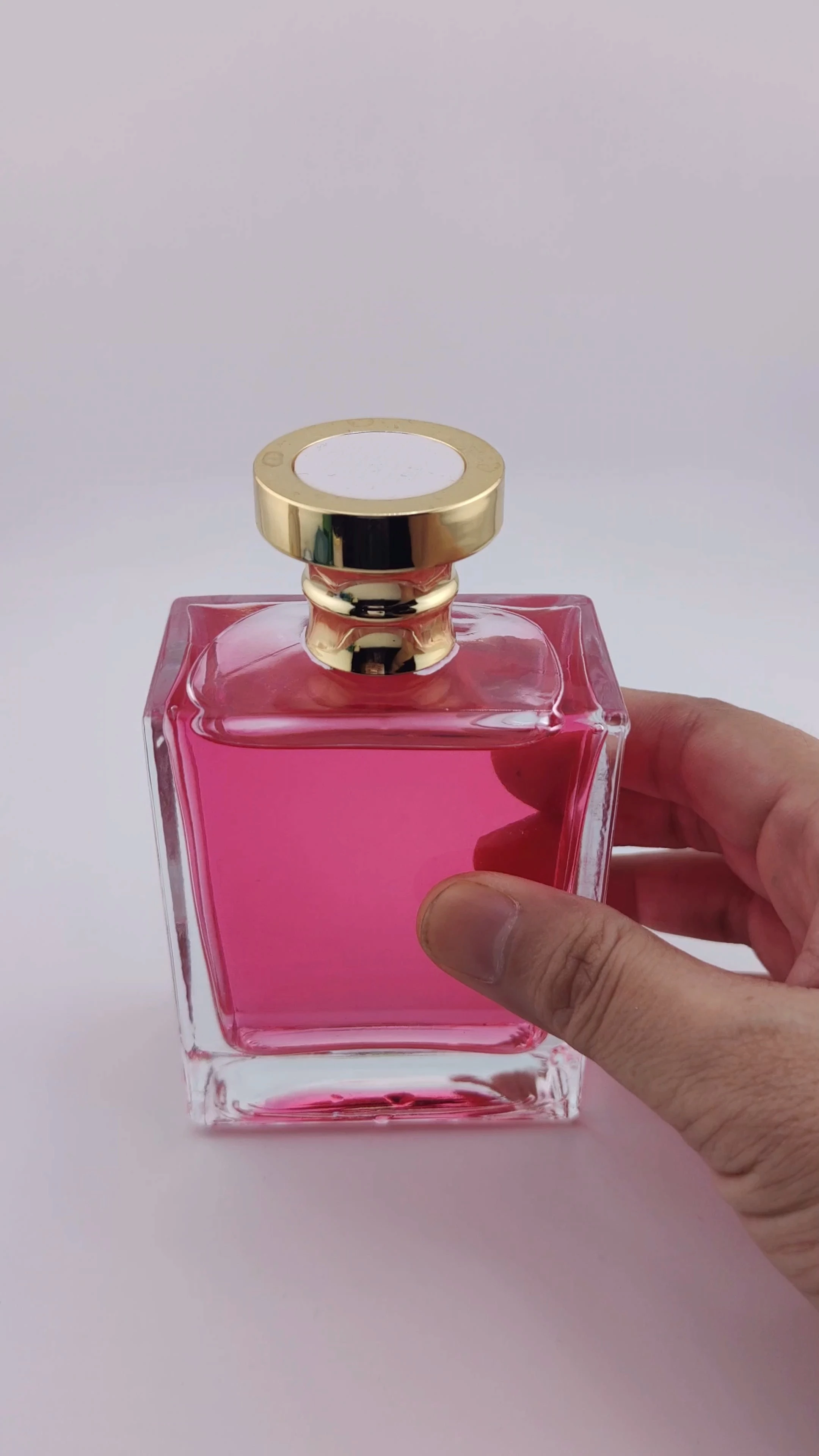 Wholesale High Quality Perfume Bottle 100 ml Pink color Perfume Bottle Manufacturer Rectangle Perfume Bottle Empty Spray Perfume Bottles with Box 1