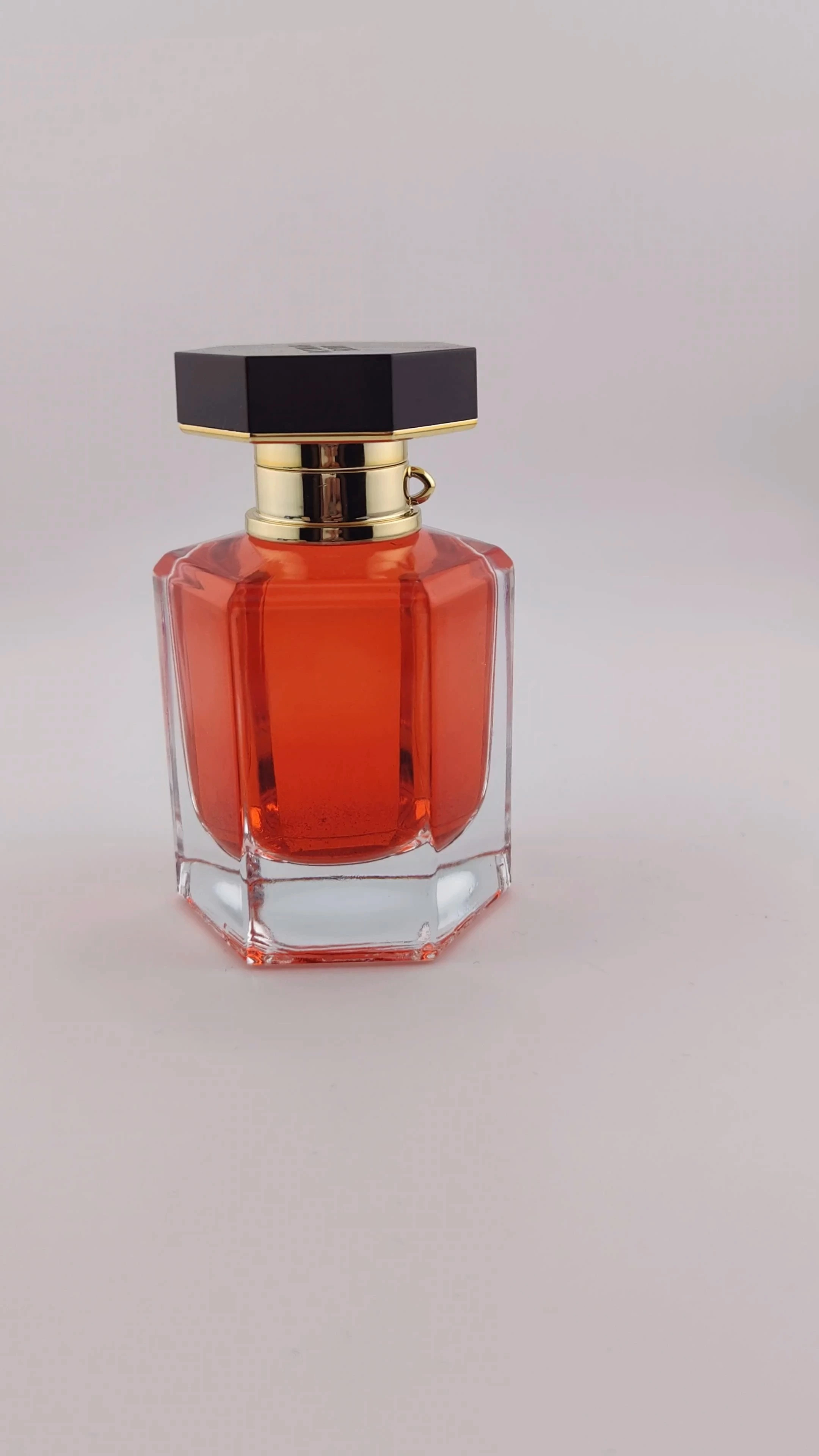 Wholesale High Quality 100 ml Perfume Bottle Manufacturer New design Perfume Bottle Red color Perfume Bottles 1