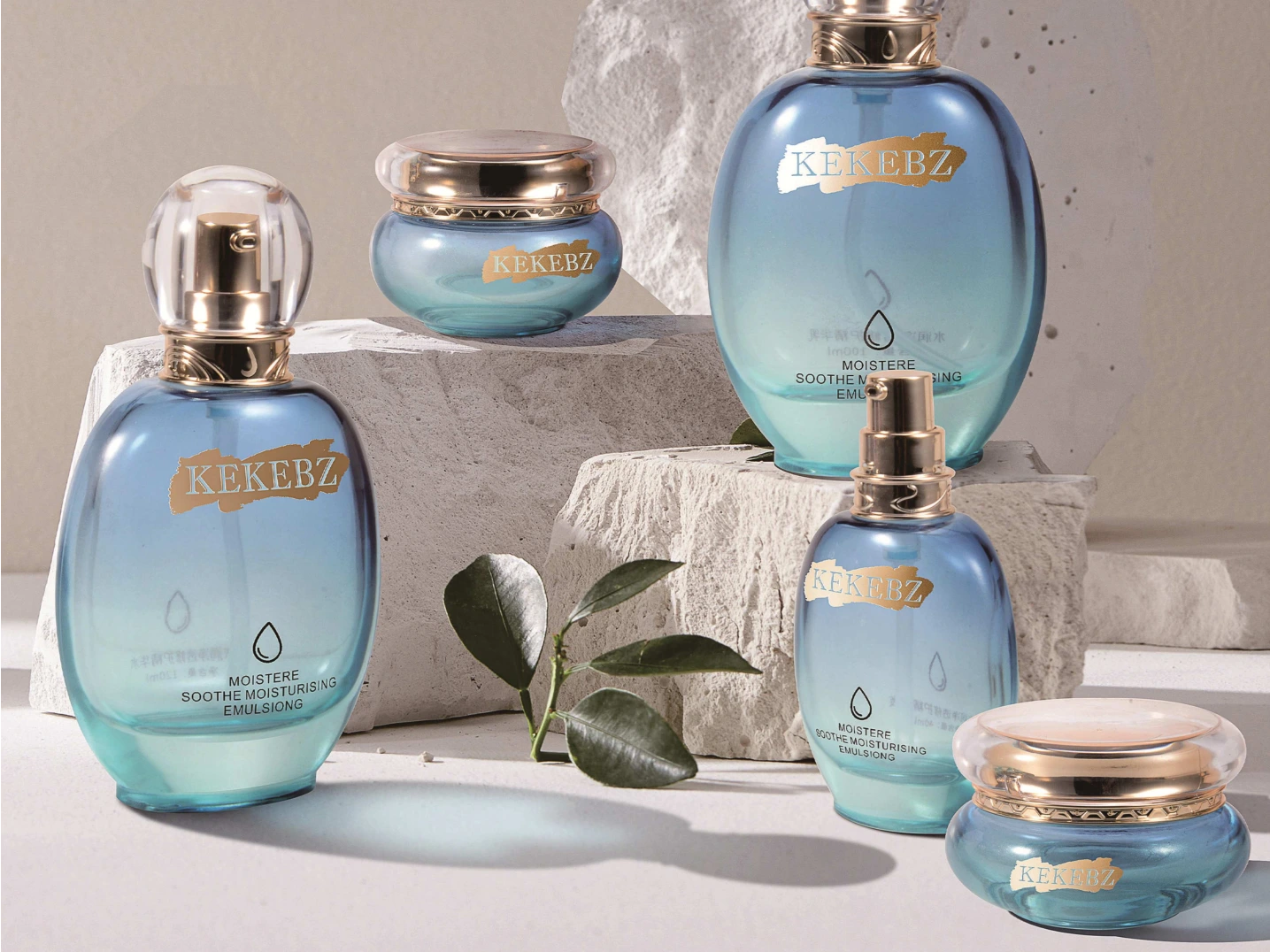 Blue Gradient Round Skincare Packaging Set | 120/100/40ml Lotion Bottles & 50/30ml Cream Jars for Soothing Moisturizing Lines 1