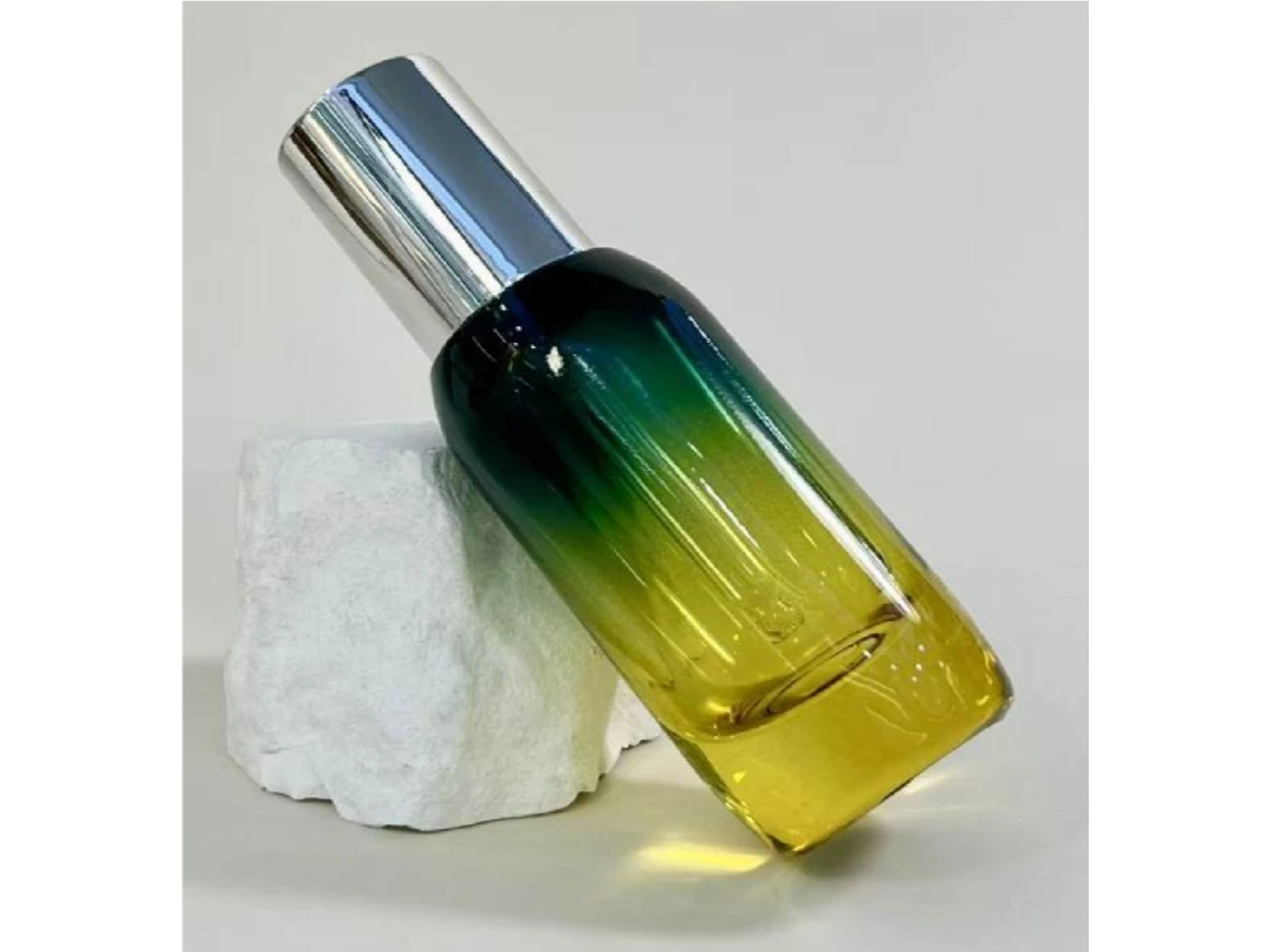 Empty 30ml Glass Cosmetic Packaging Custom Essential Oil Serum Bottle for Skincare 1